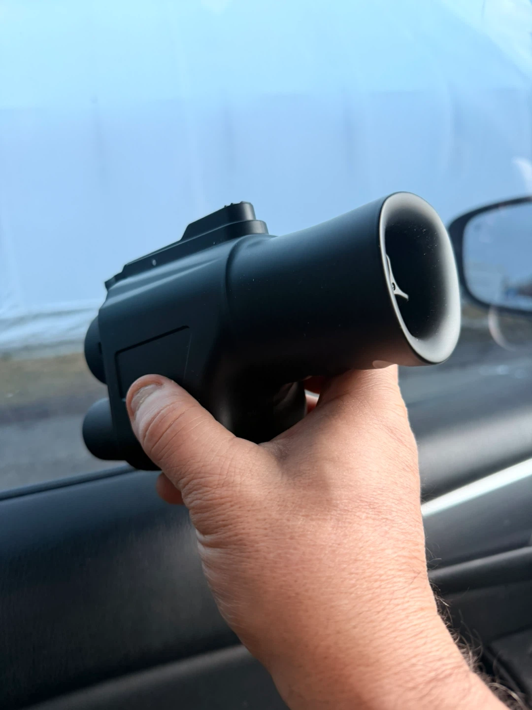 Tesla Mobile Connector Gen 3 - Charger - photo 2