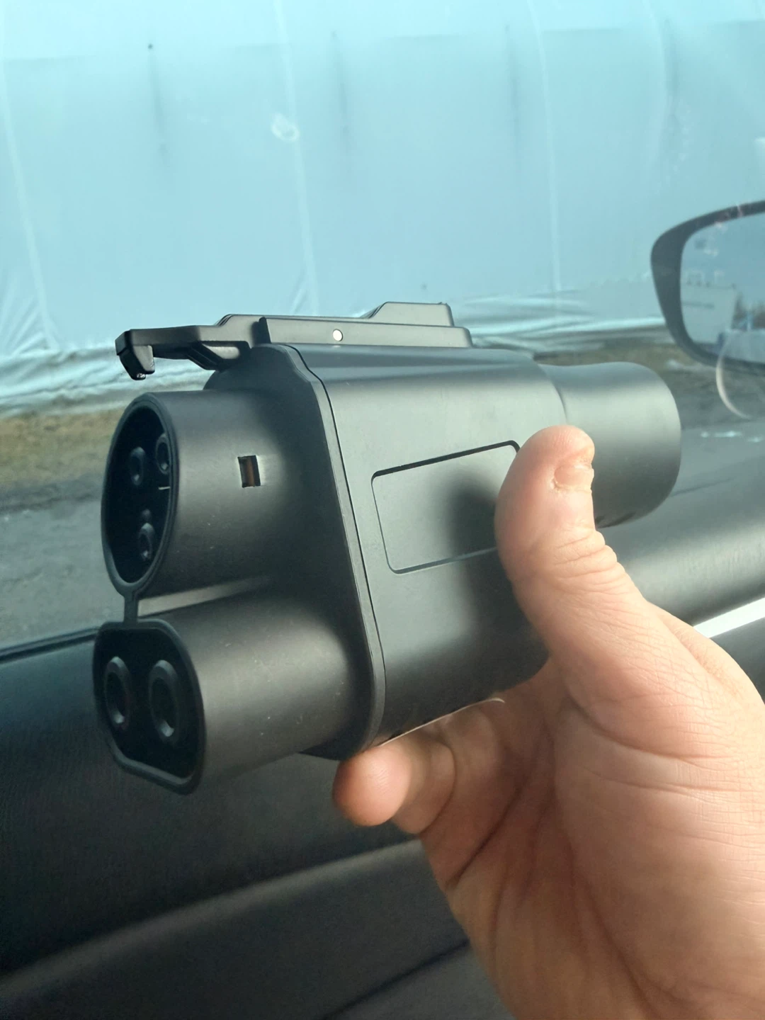 Tesla Mobile Connector Gen 3 - Charger