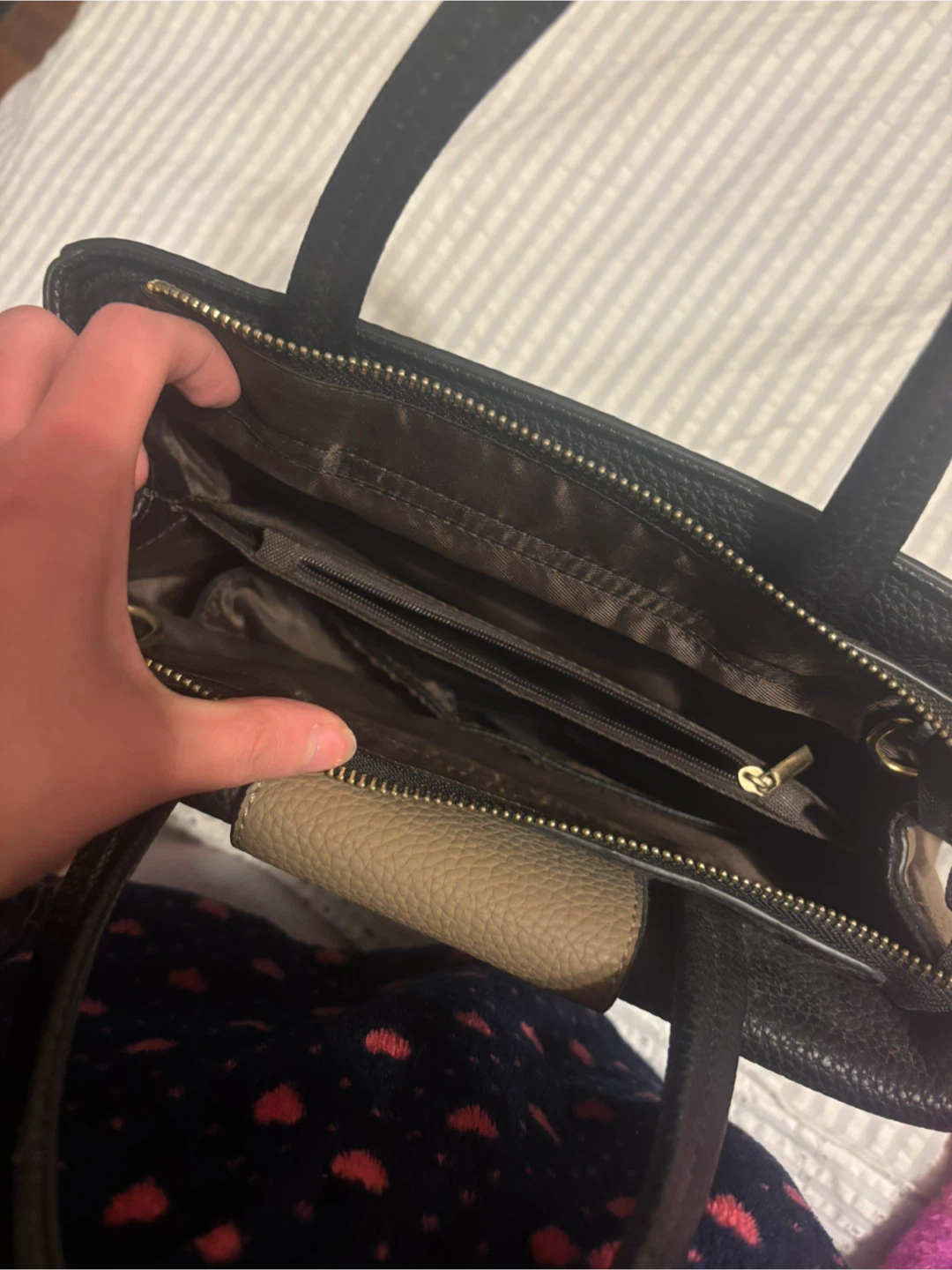Prada Milano Beige & Black Handbag - photo 5