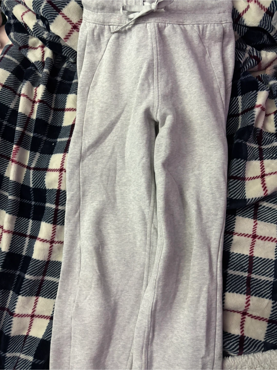 Lululemon Grey Scuba Jogger - Size 2 - photo 2