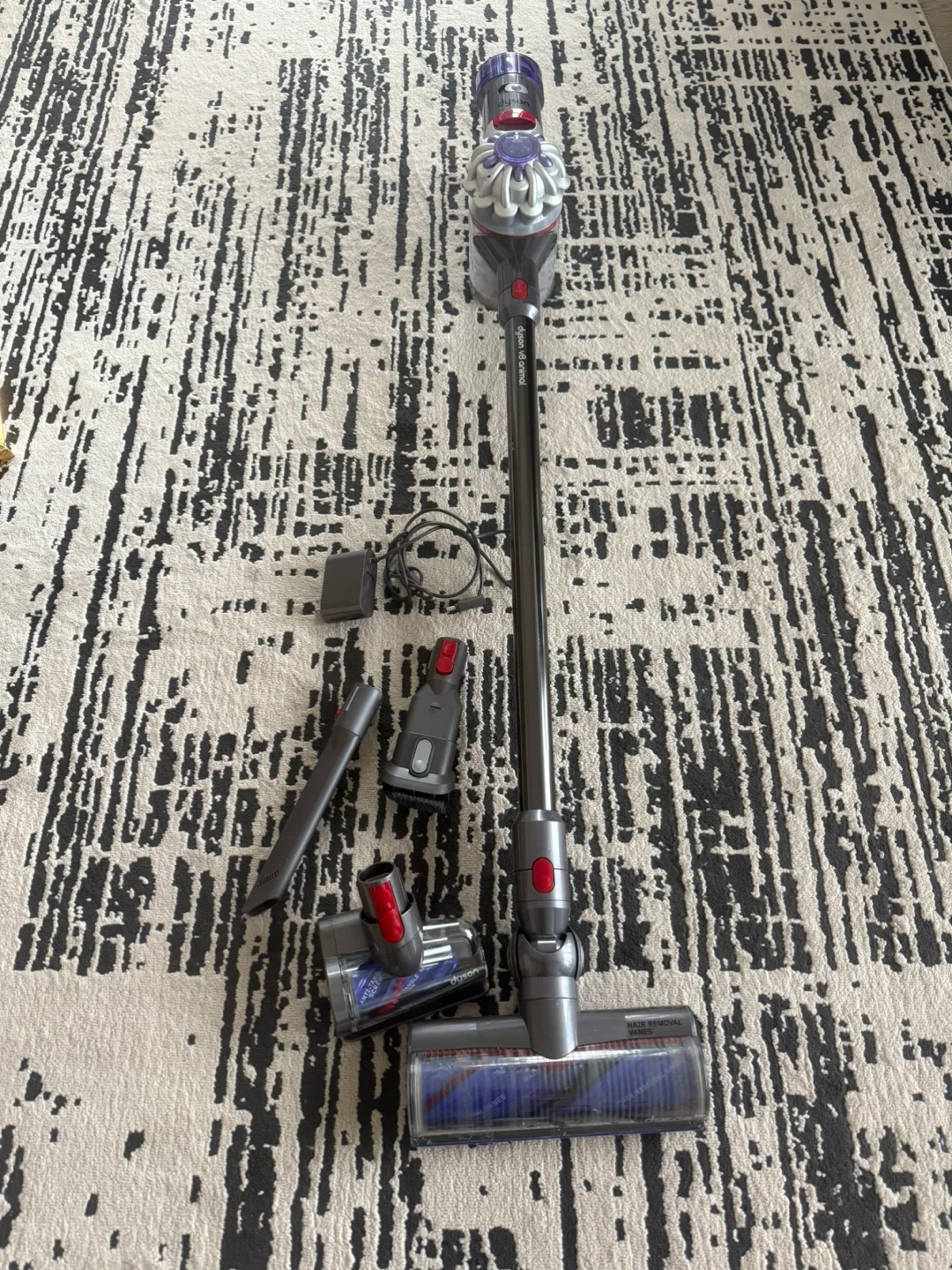Dyson V8 animal  Cordless Vacuum - photo 2