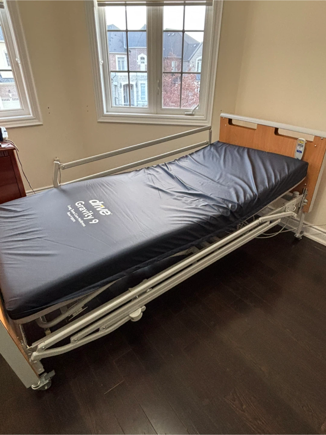 Hospital Bed and Mattress for long term care - photo 2