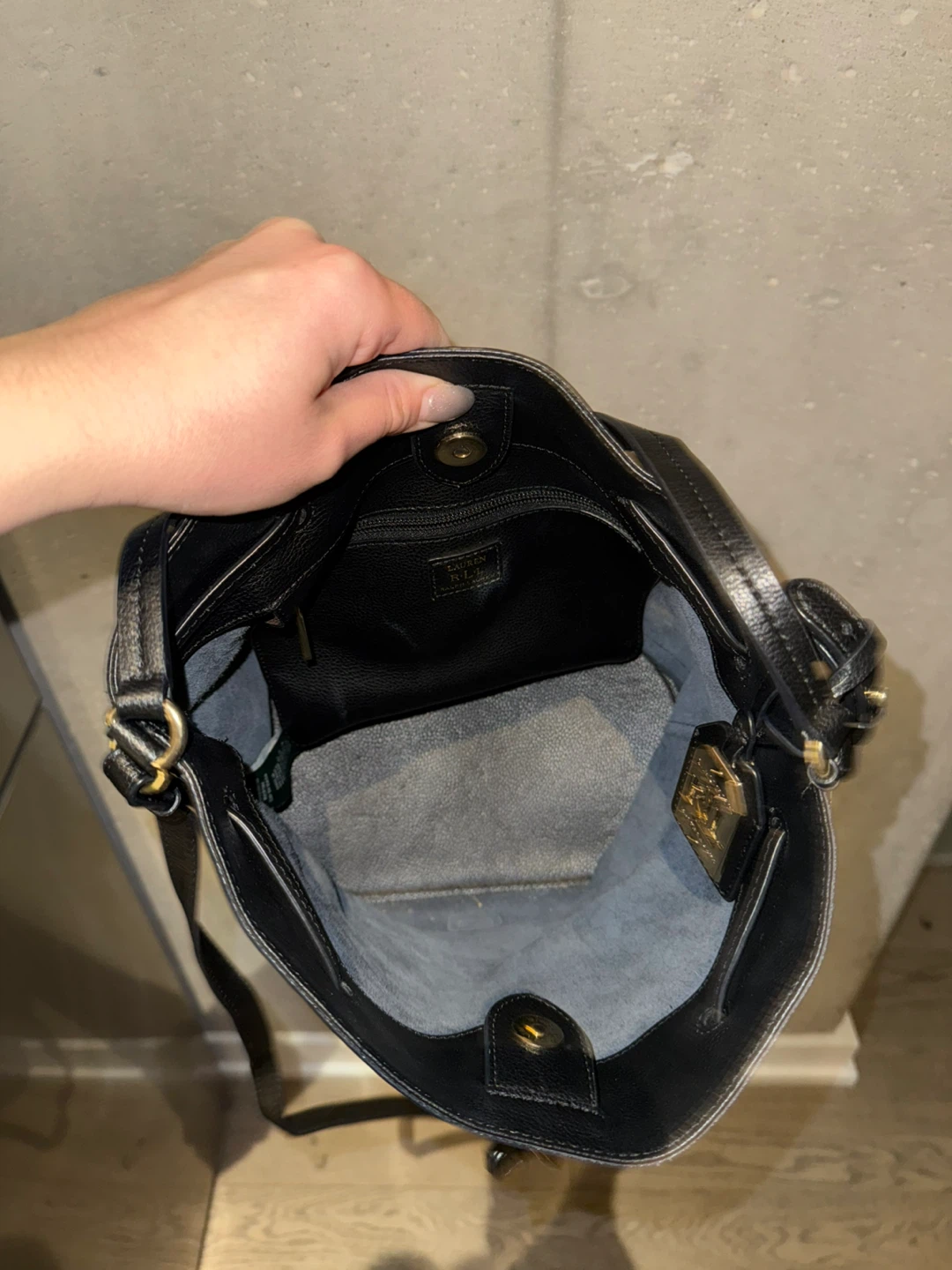 Ralph Lauren Black Leather Bucket Bag - photo 4