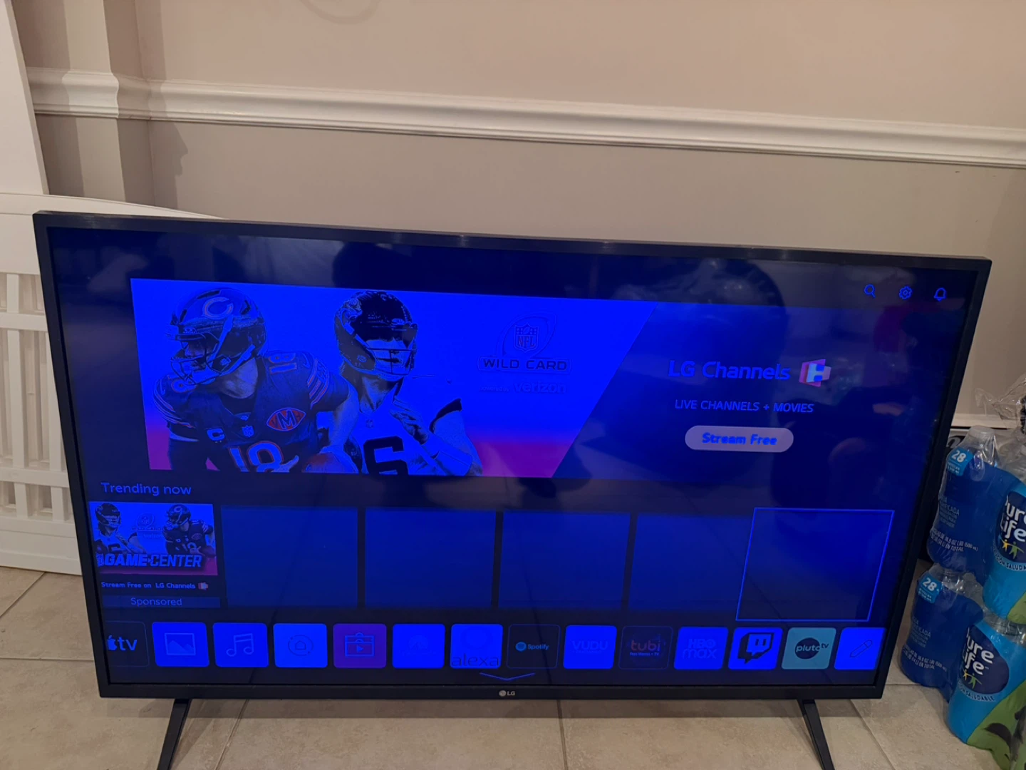 LG 43UM7300PUA 43" 4K UHD Smart LED TV