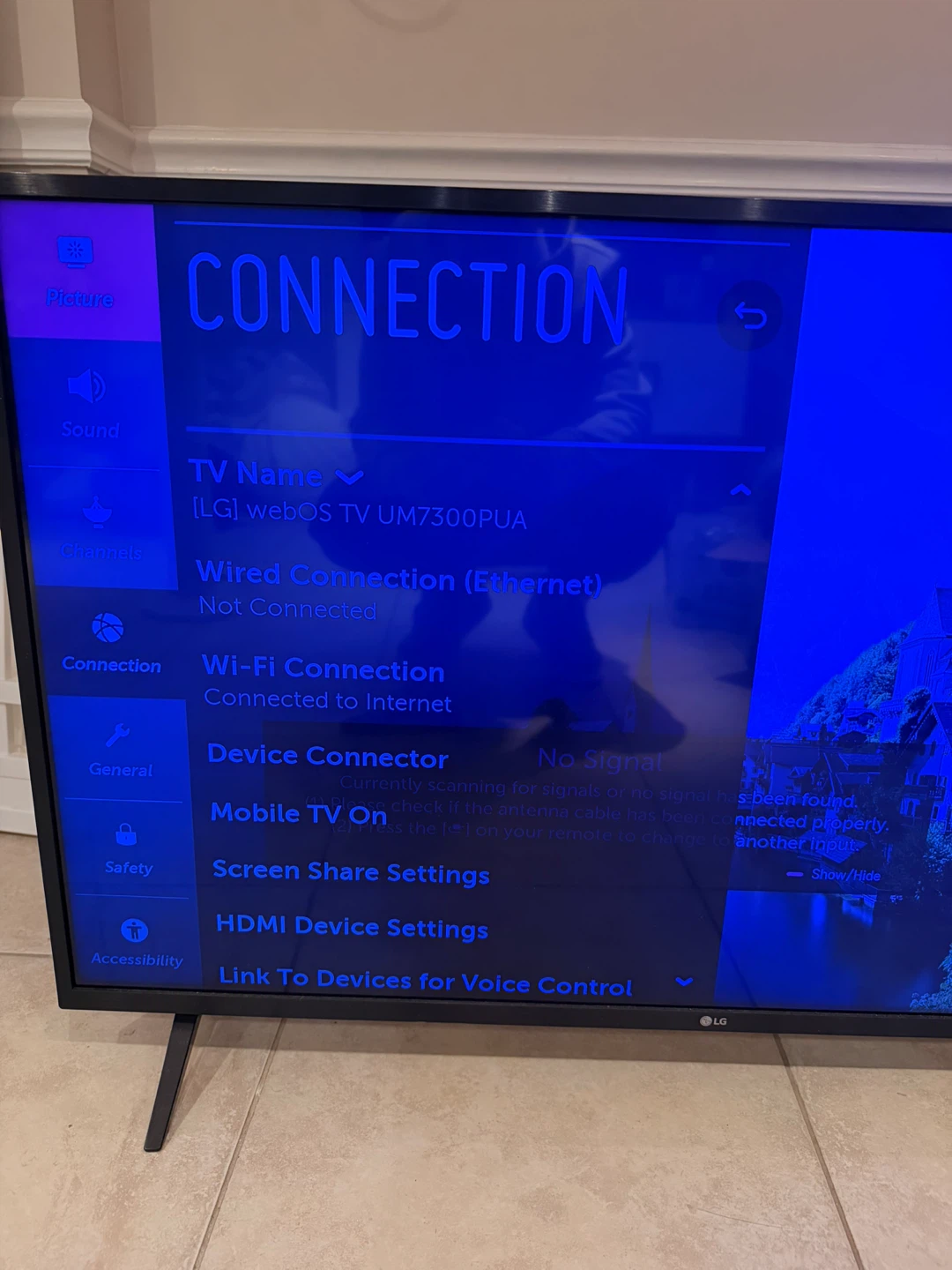 LG 43UM7300PUA 43" 4K UHD Smart LED TV - photo 4