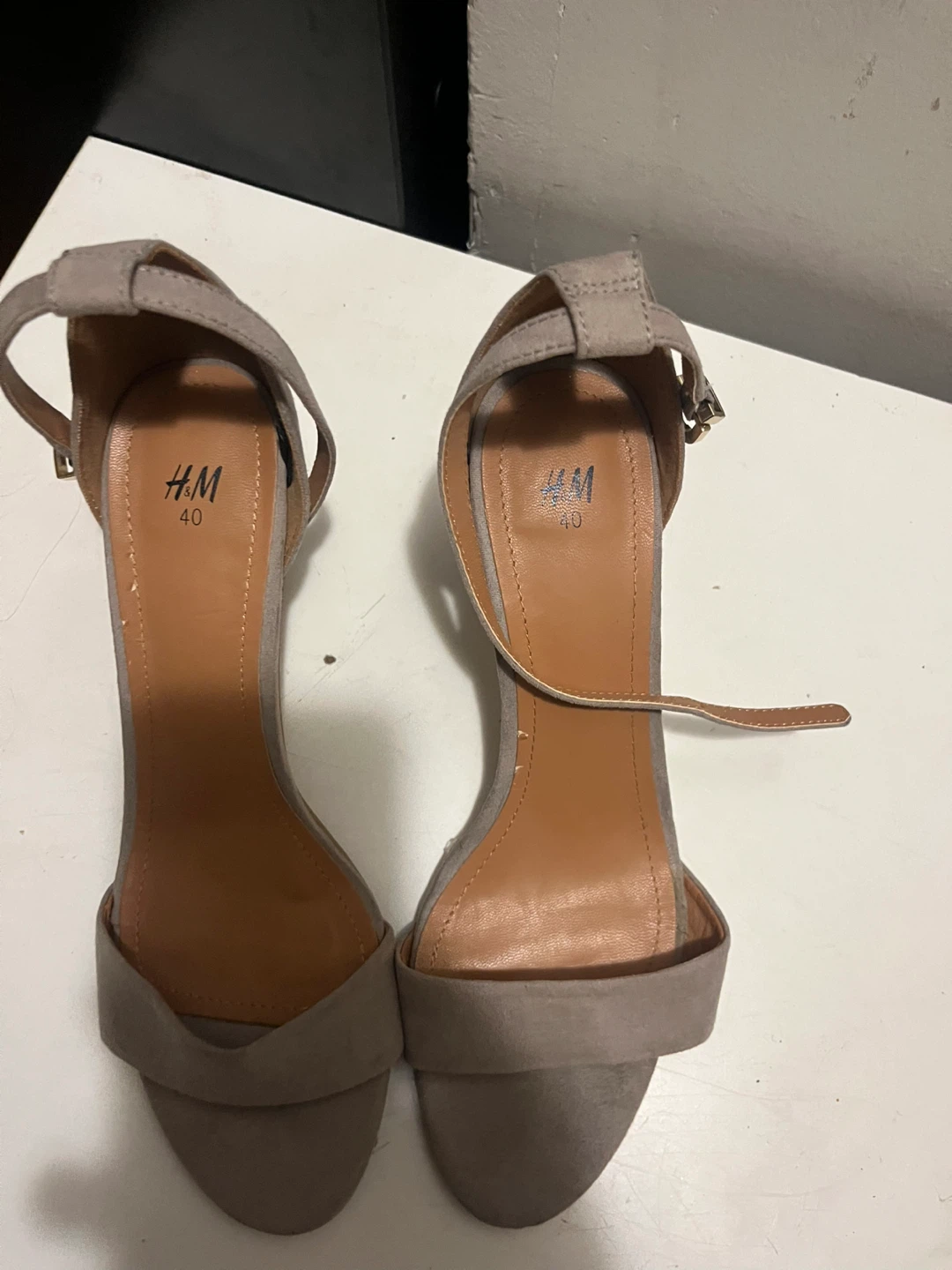 H&M Grey Heels - Size 10 - photo 2