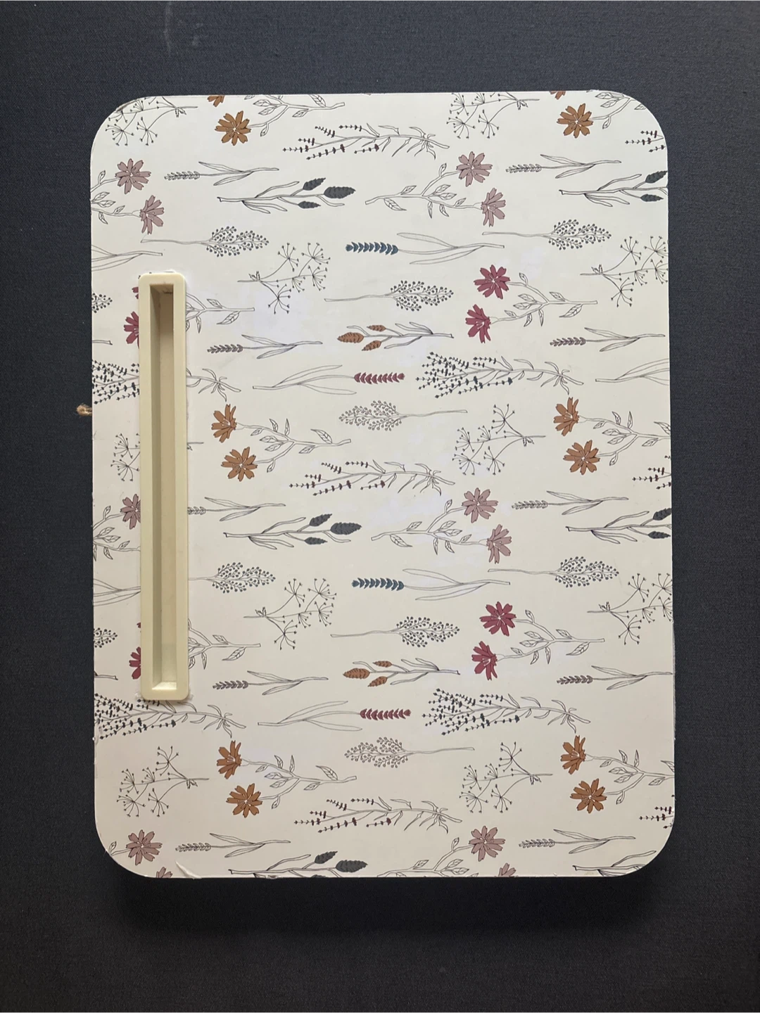 Laptop/writing board with Floral Pattern 🧡