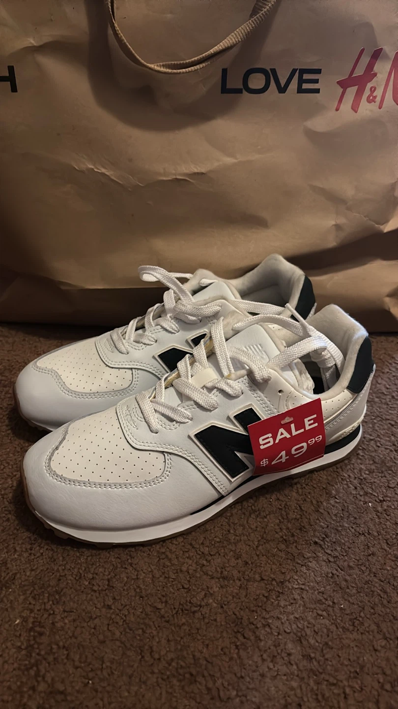 Kids New Balance 574 White/Black Sneakers