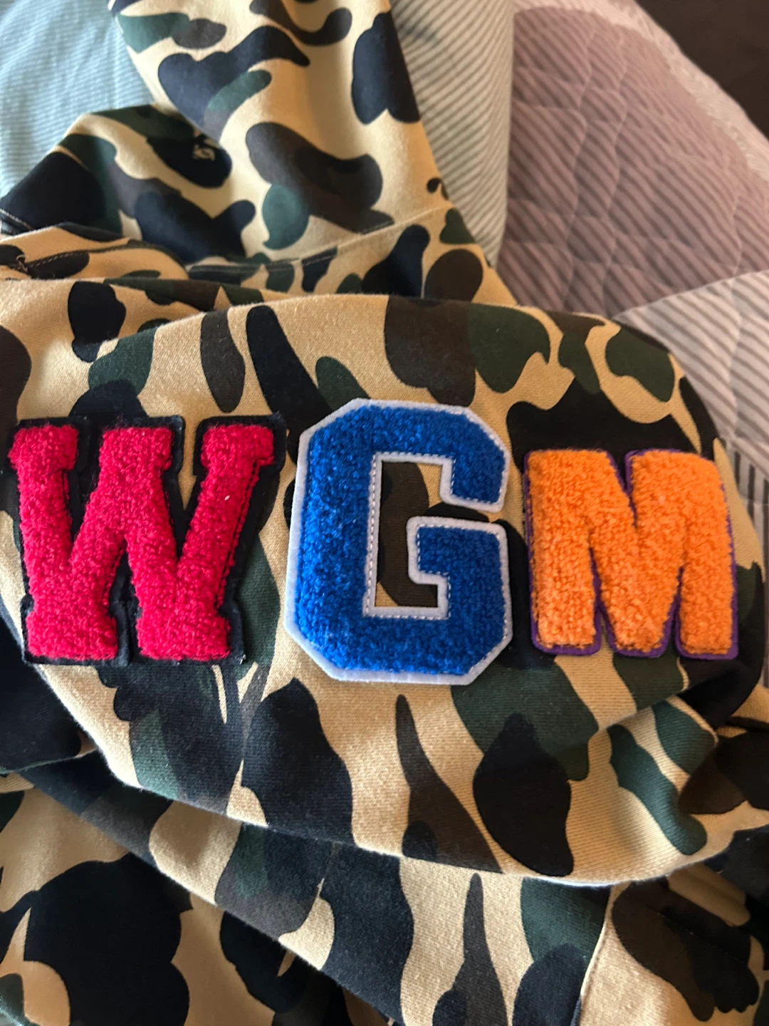 BAPE (A Bathing Ape) Camo Shark Hoodie - photo 5