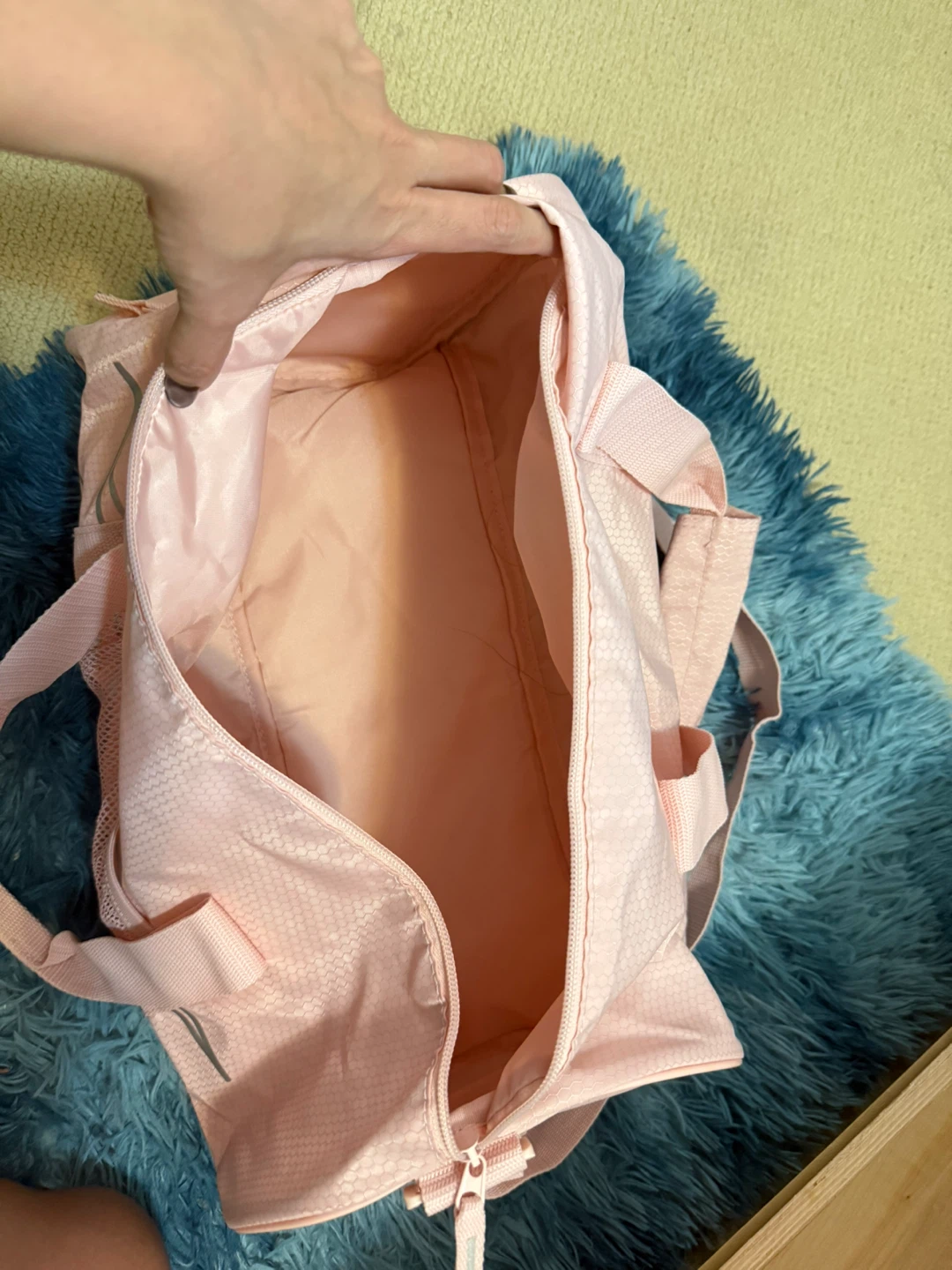 Nike Pink Gym Bag - photo 2