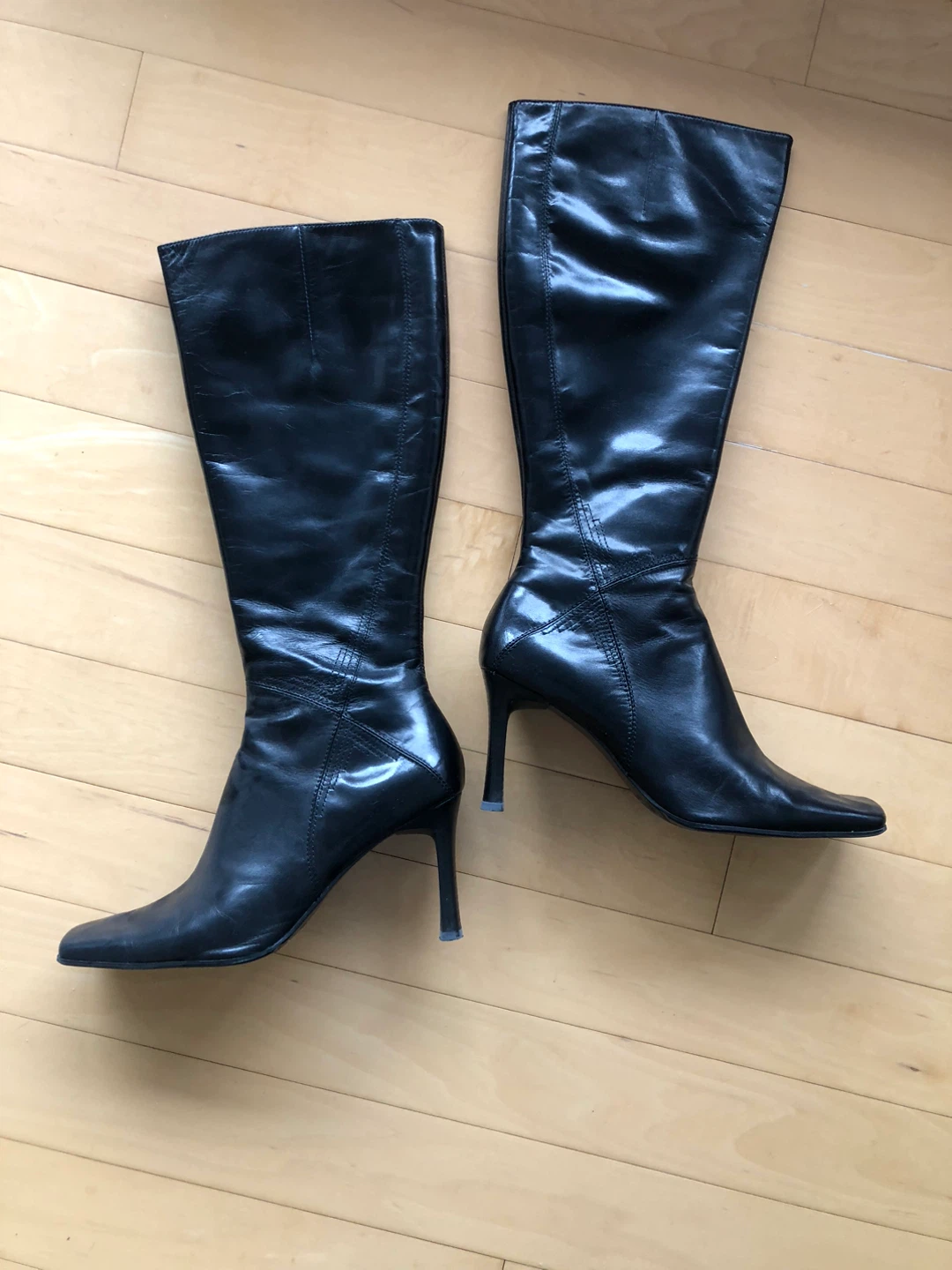 Nine West leather boots size 7.5.