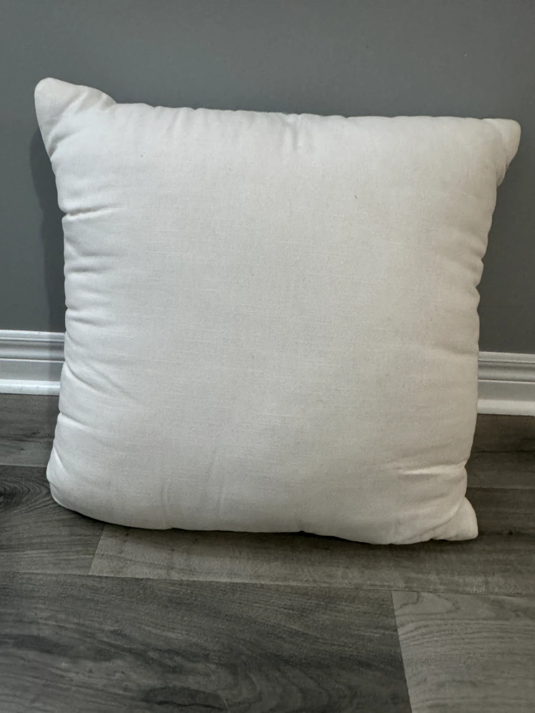 Floral Pattern Throw Pillow 24x24” - photo 2