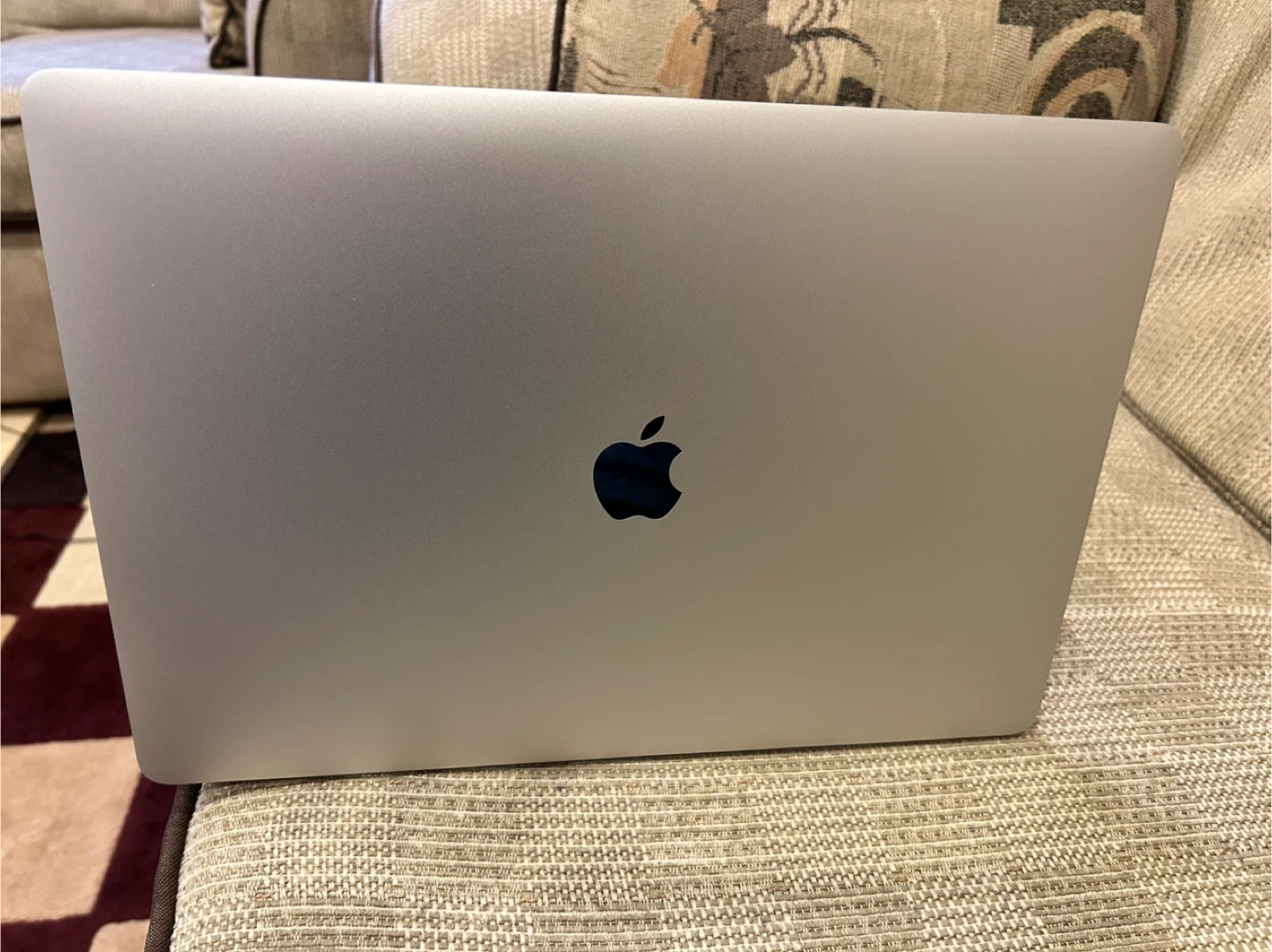 2017 15” i7 MacBook Pro” (Display Issues) - photo 4