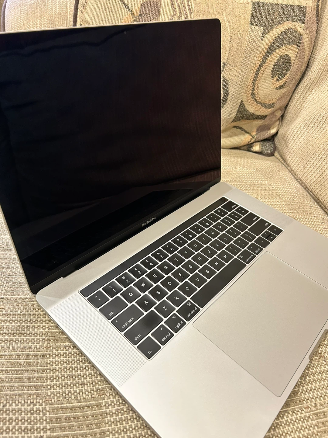 2017 15” i7 MacBook Pro” (Display Issues) - photo 3