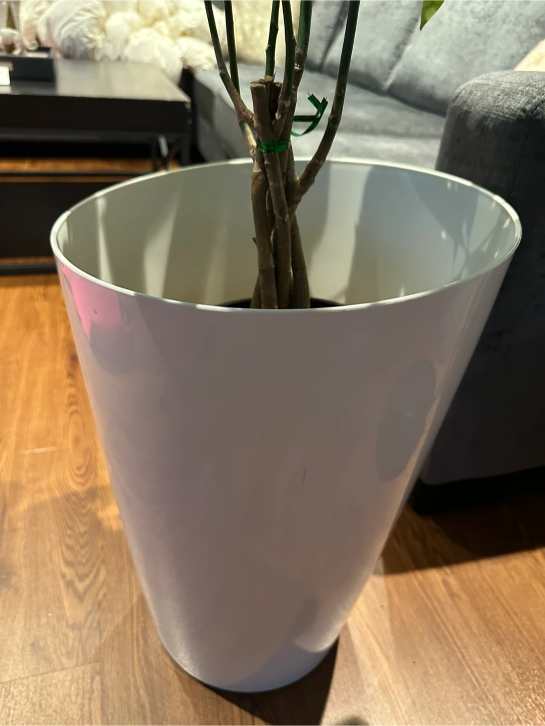 13" White Planter - photo 3