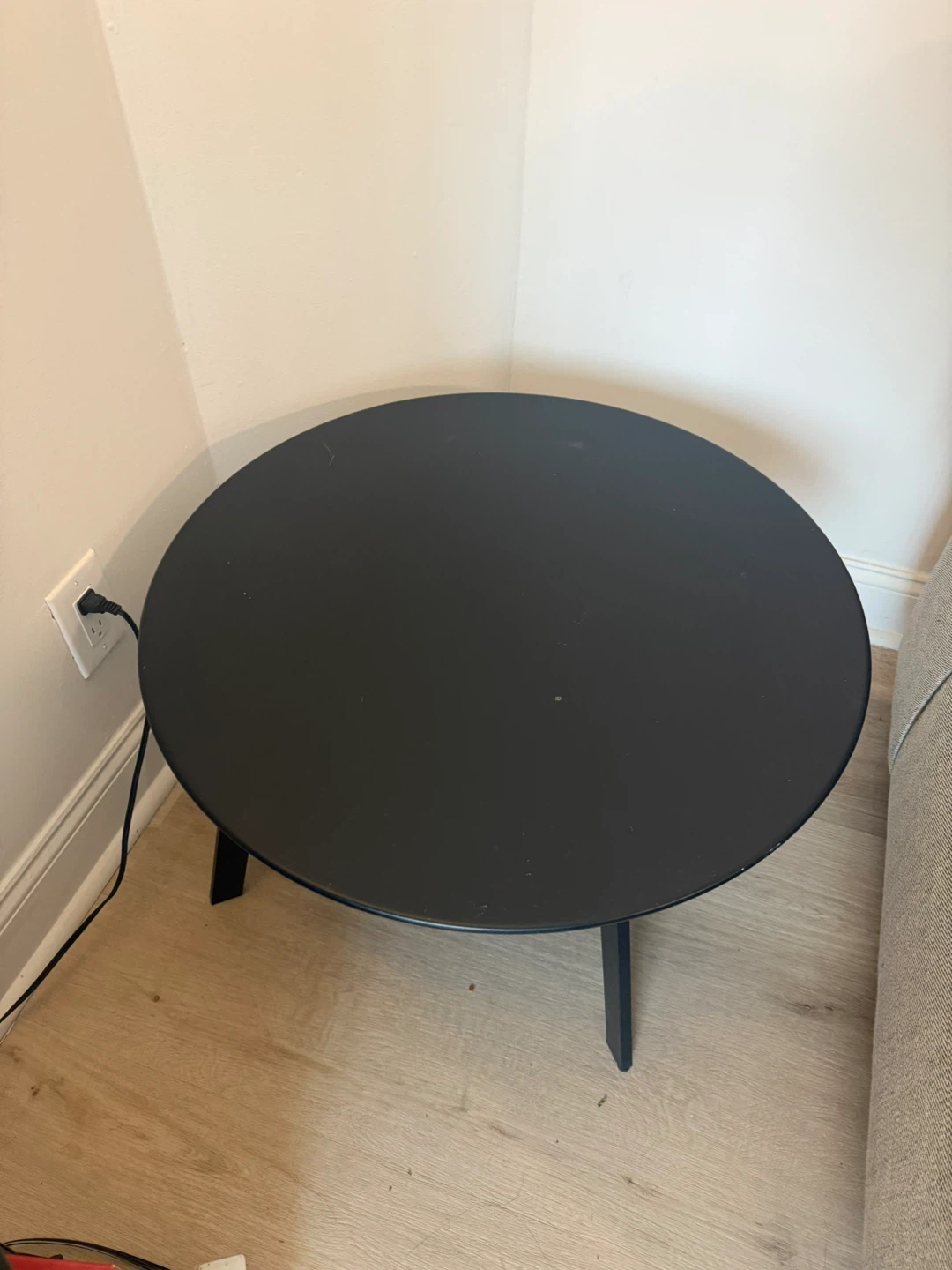 Round Black Coffee Table - photo 2