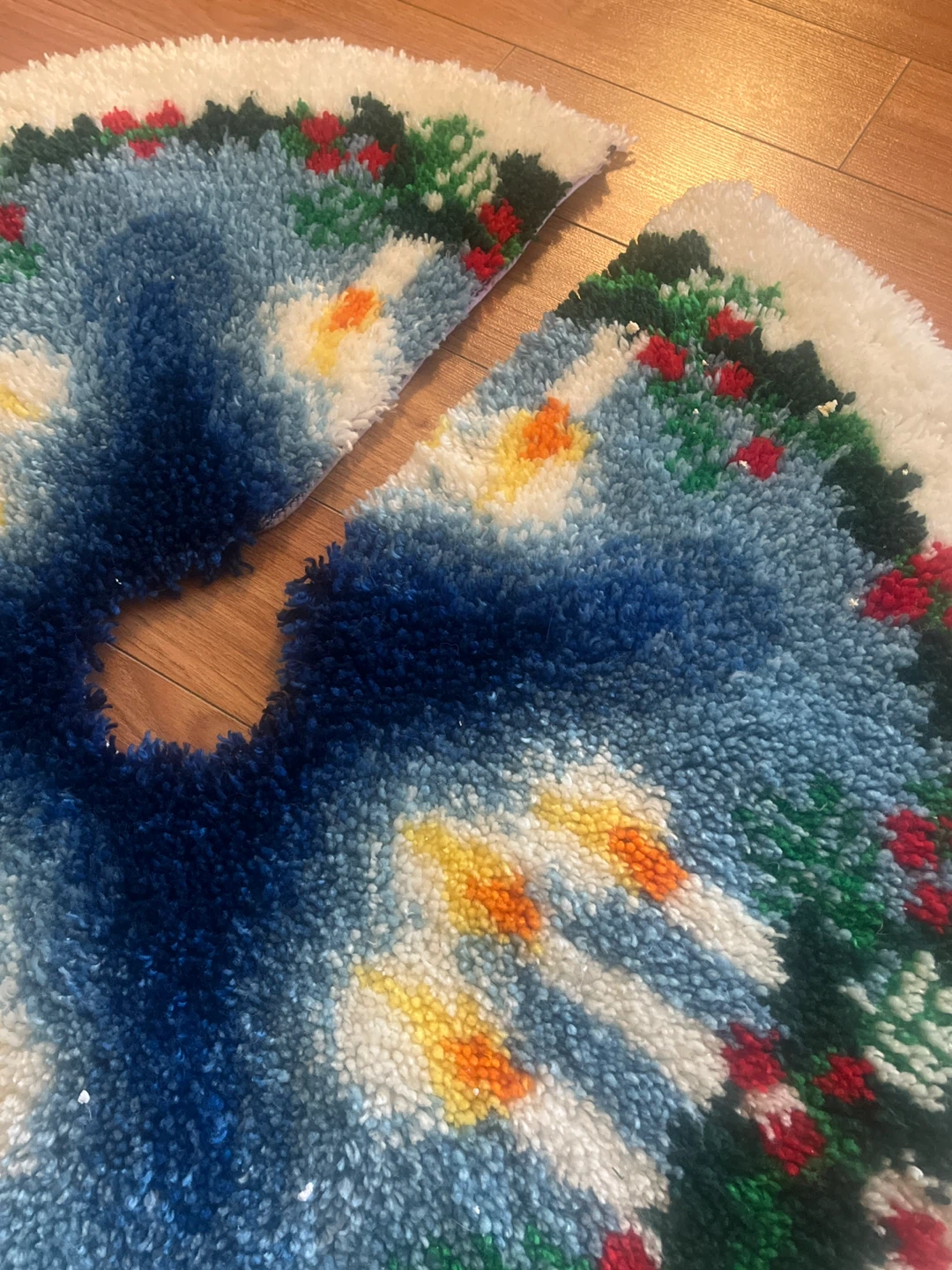 Vintage Christmas Tree Skirt - Candles & Wreath - photo 2