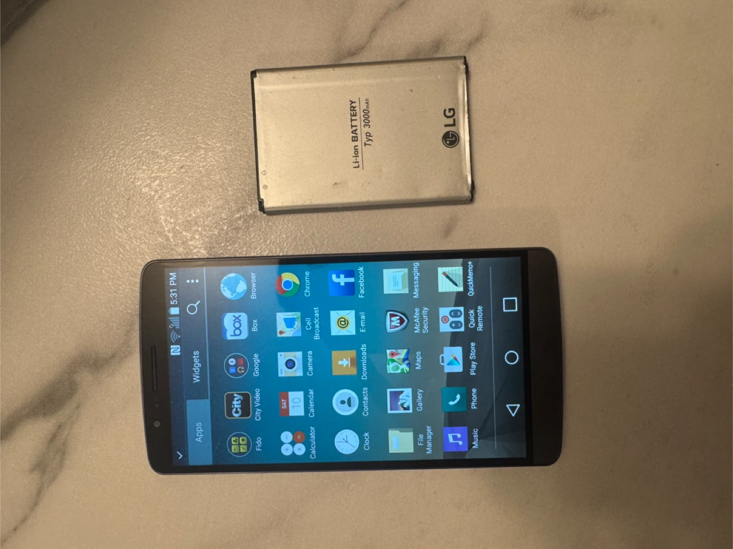 LG G3 Smartphone - photo 2