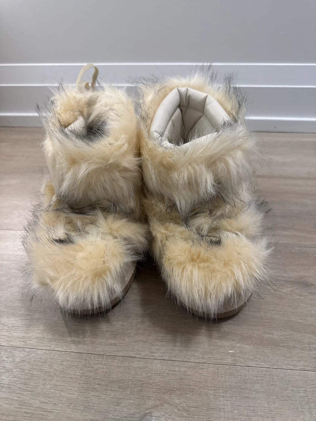 Moon Boot Style Furry Winter Boots - Size 38-40 - photo 2