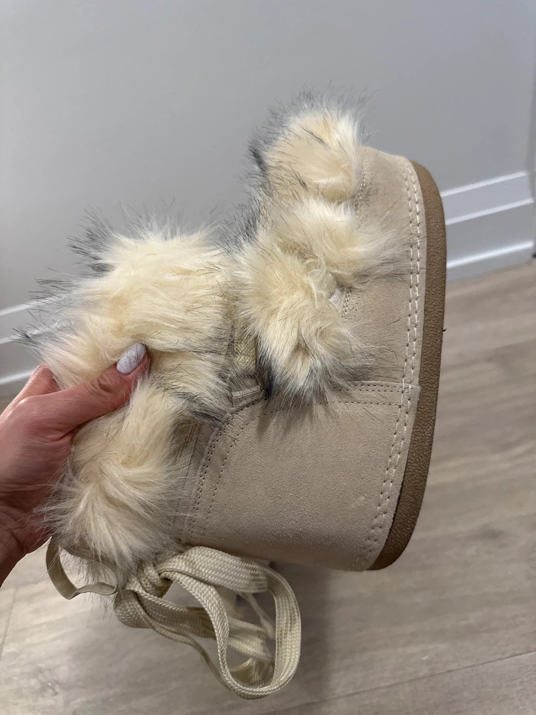 Moon Boot Style Furry Winter Boots - Size 38-40 - photo 4