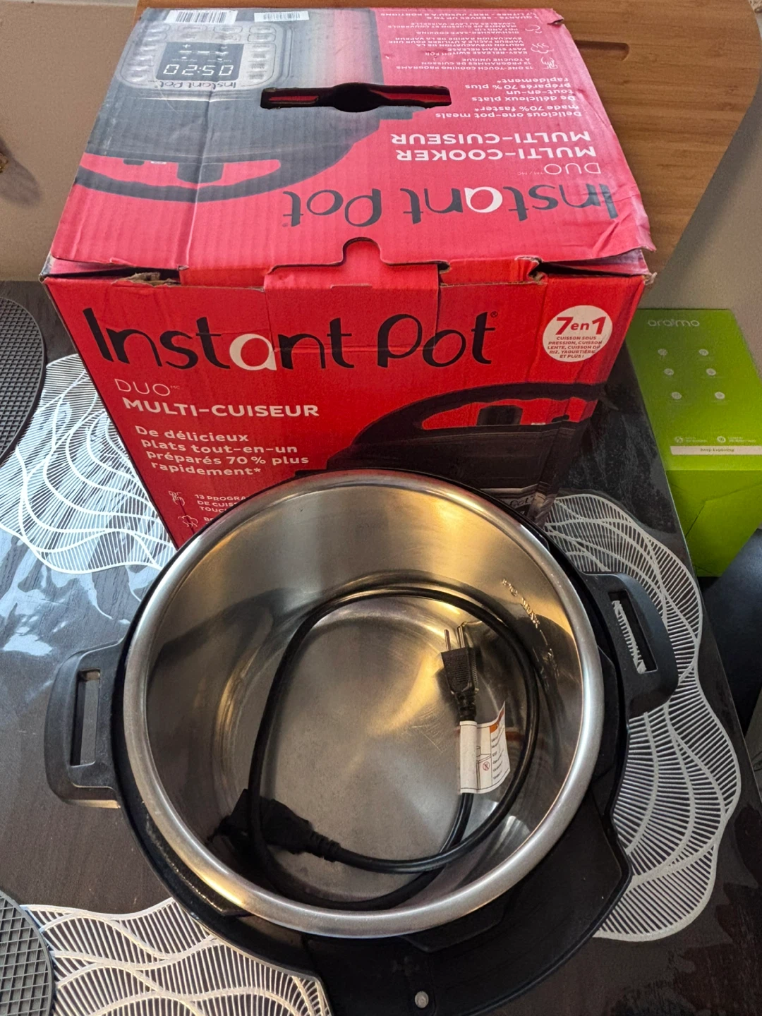 Instant Pot Duo 7 in 1 - 6 Quarts Multi-Cooker- NEW - photo 4