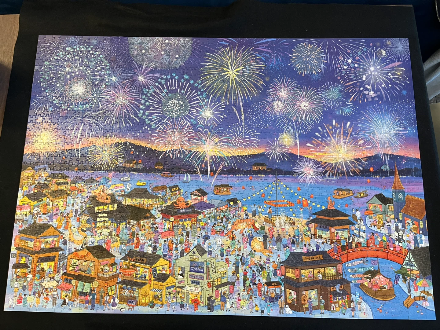 Momibook Fireworks Night Tour 2000-Piece Puzzle - photo 3
