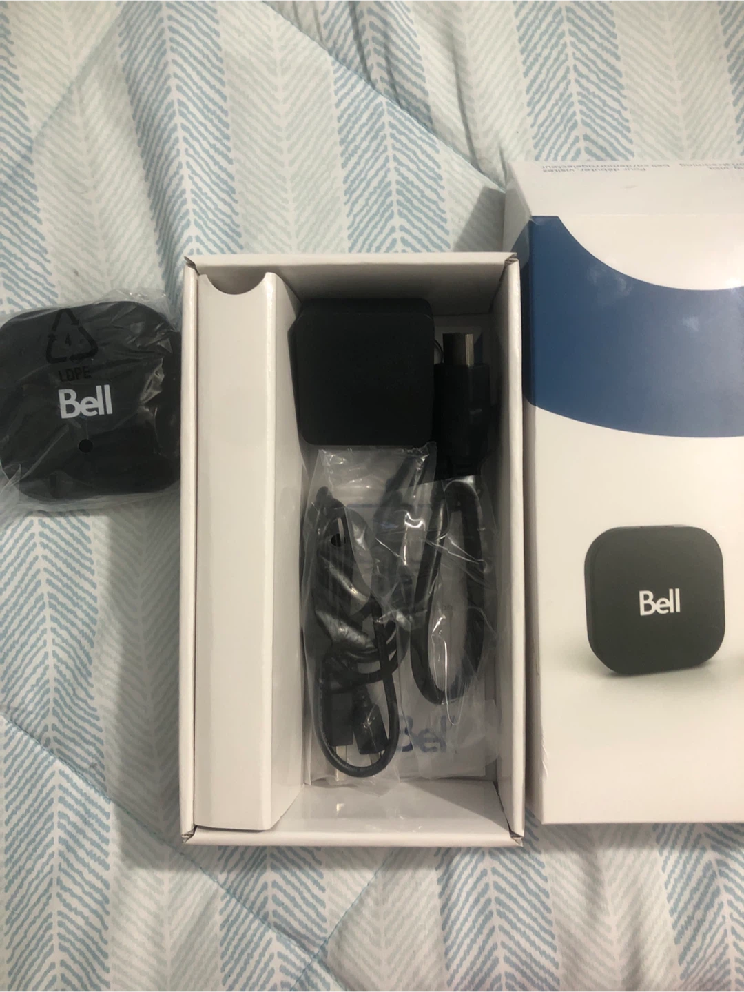 New Bell Fibe TV Box with Remote - photo 3