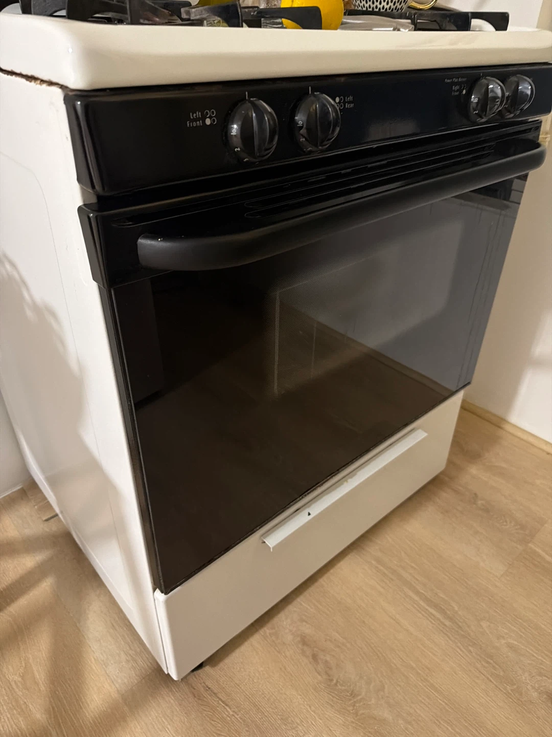 White Gas Range Oven