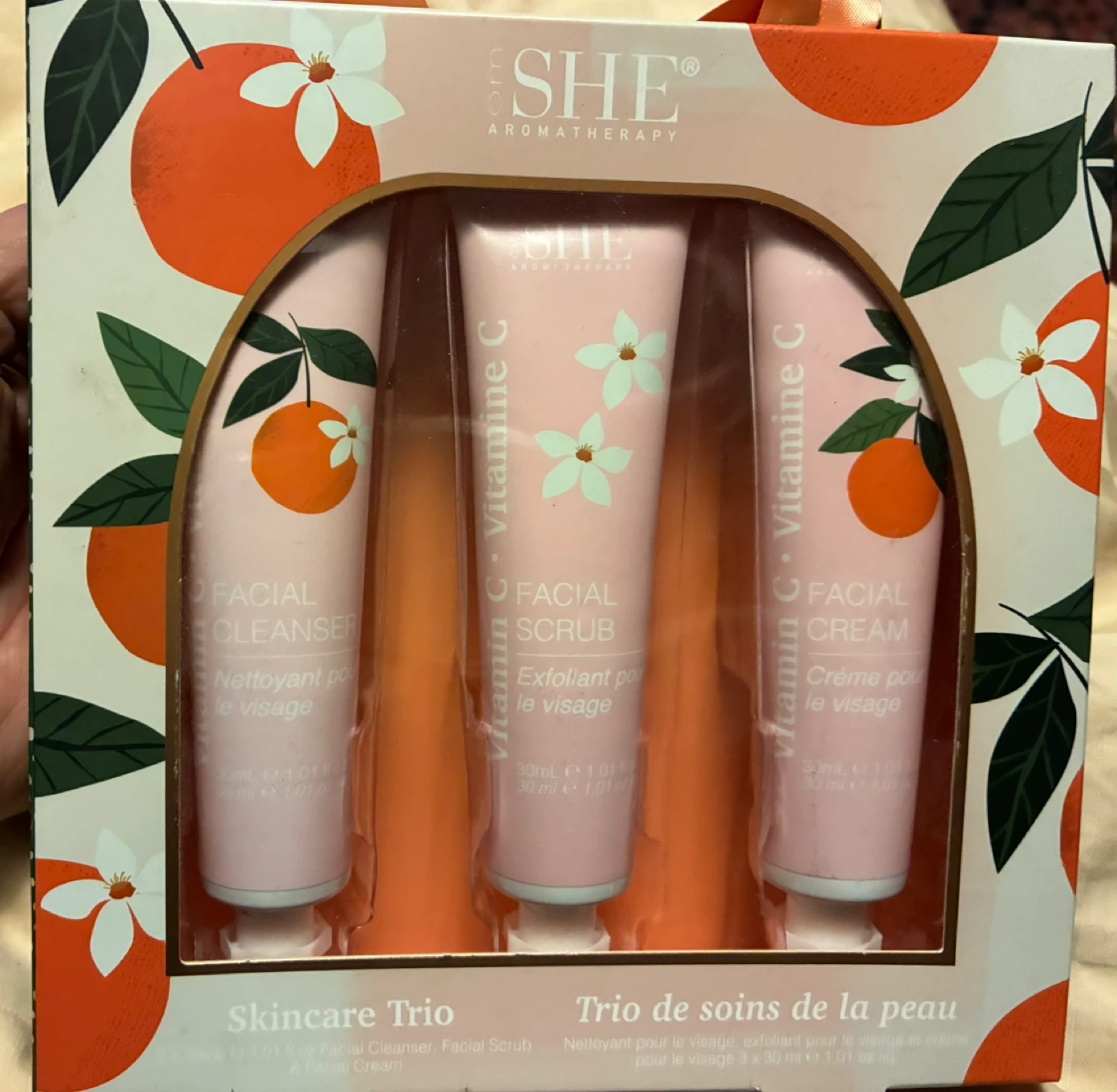 $4 NIB Om SHE Aromatherapy Skincare Trio set cosmetics facial