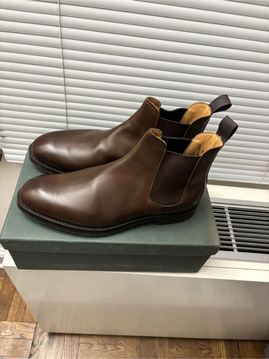 Crockett & Jones Chelsea 5 Boots - Size US 11.5 - photo 3