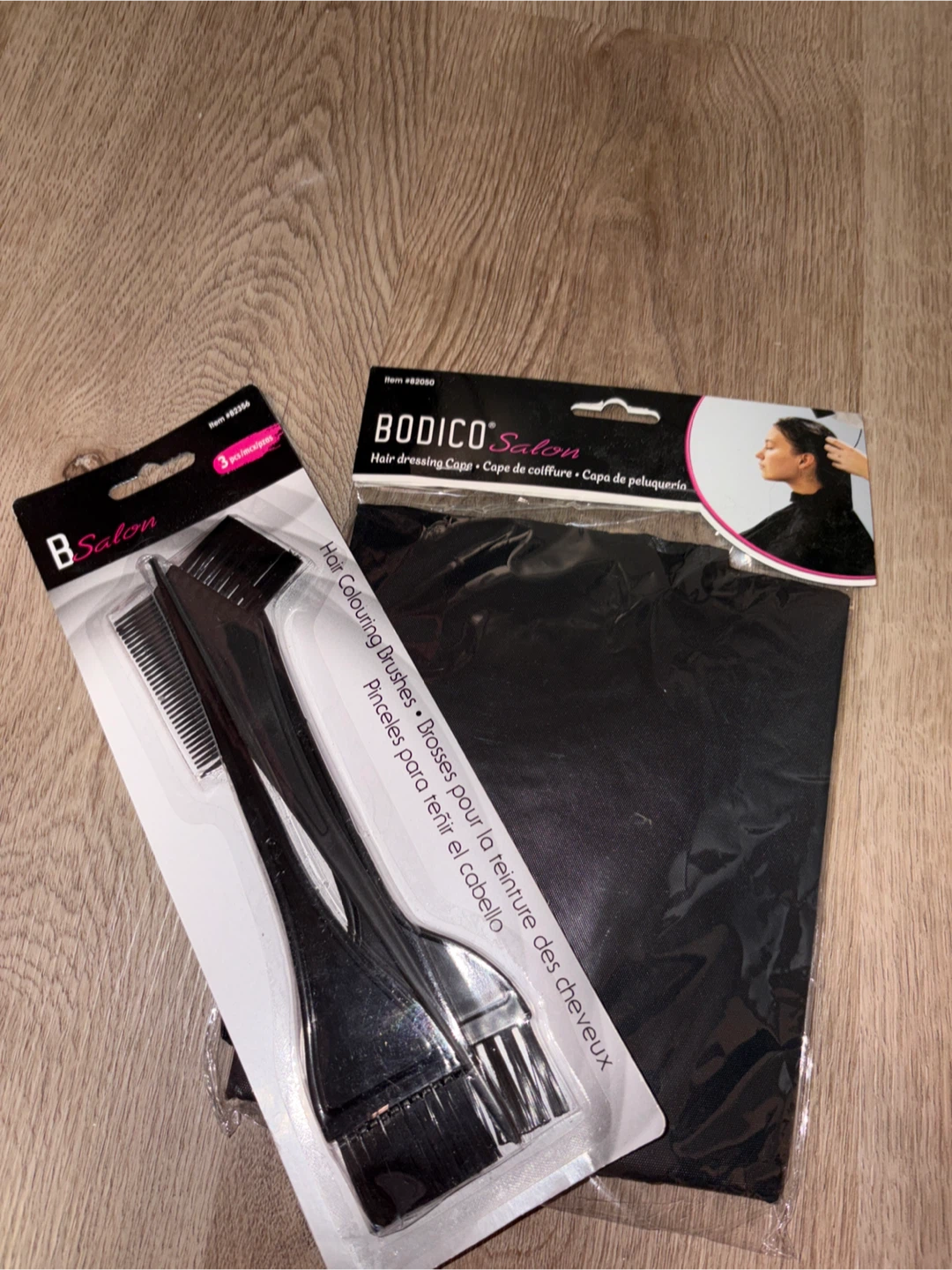 B Salon Hair Colouring Brushes & BODICO Salon Hair Dressing Cape