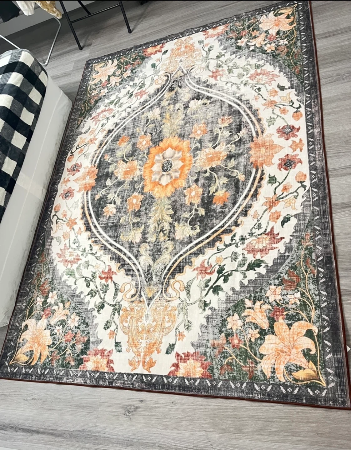 Floral Area Rug - Home Decor + drawer organizer - photo 2