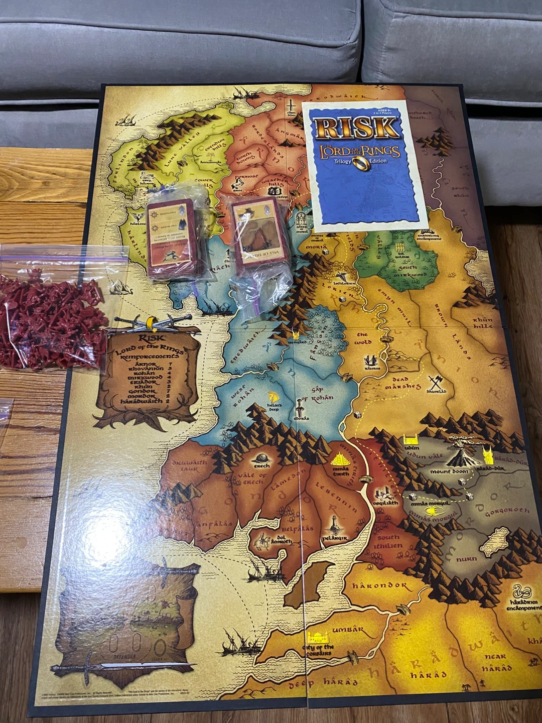 Risk: The Lord of the Rings Trilogy Edition Board Game - photo 3