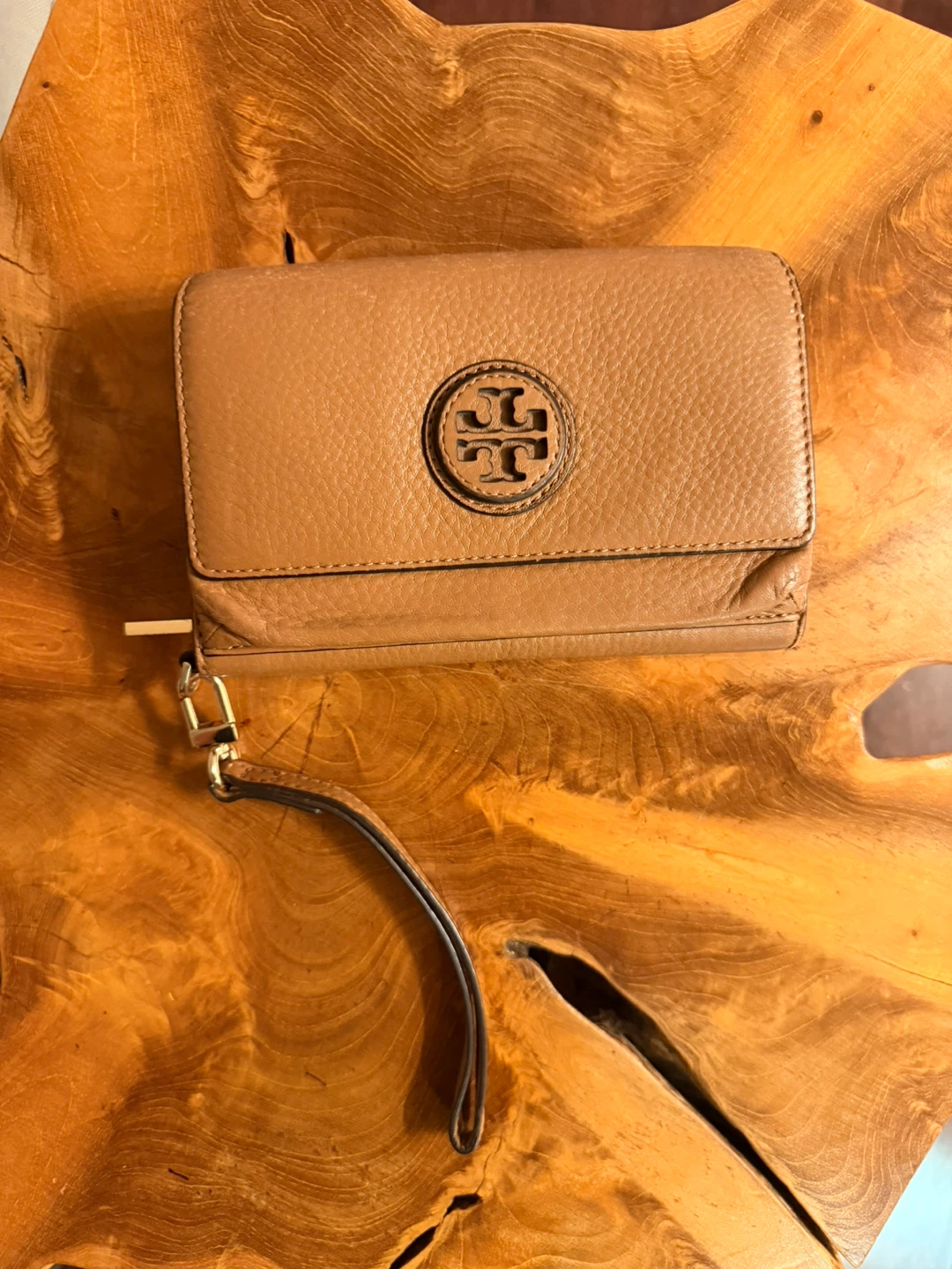Tory Burch Leather Wallet - Great Condition!🏆