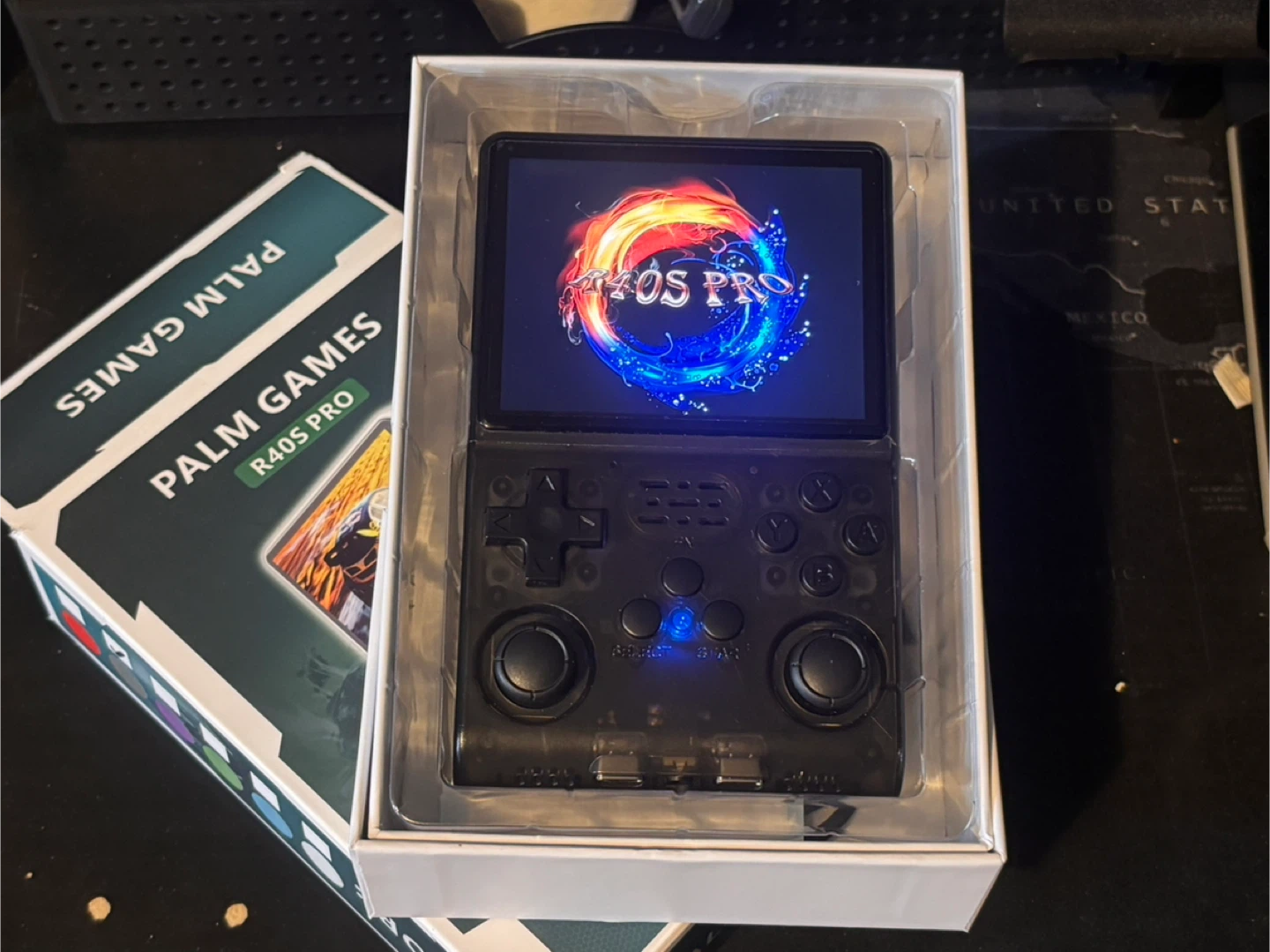 Palm Games R40S Pro Handheld Console - New!