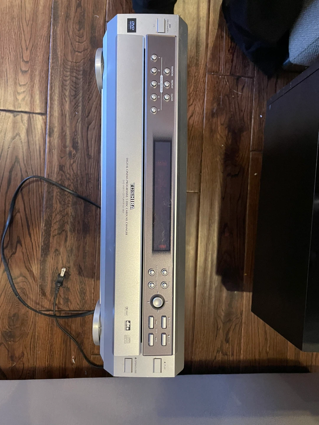 Toshiba SD-3805 DVD/CD Player