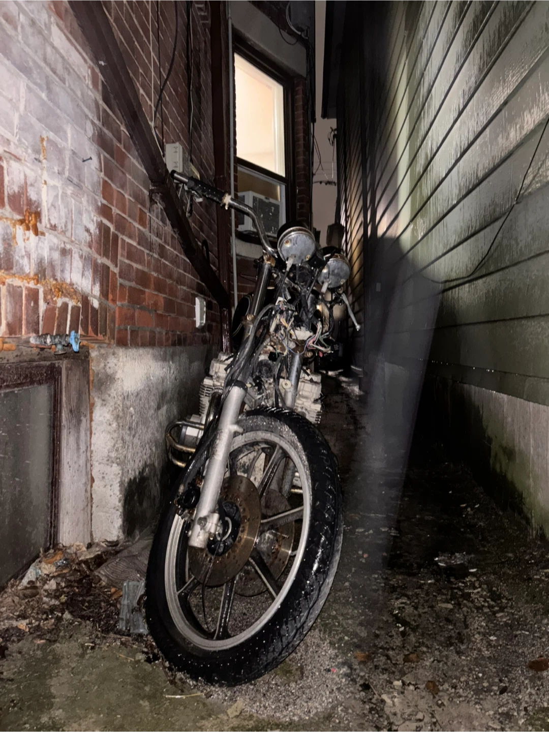 Motorcycle for Parts or Repair - photo 2