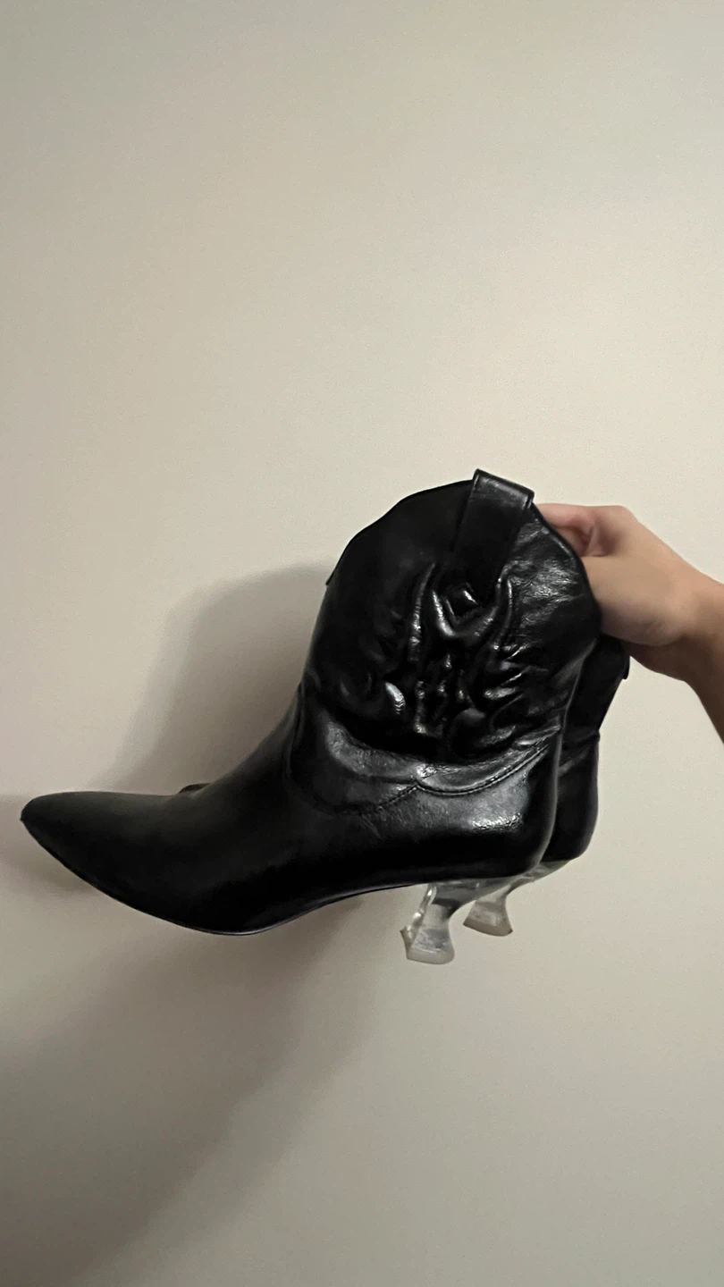 Black Cowboy Boots - Size 7.5