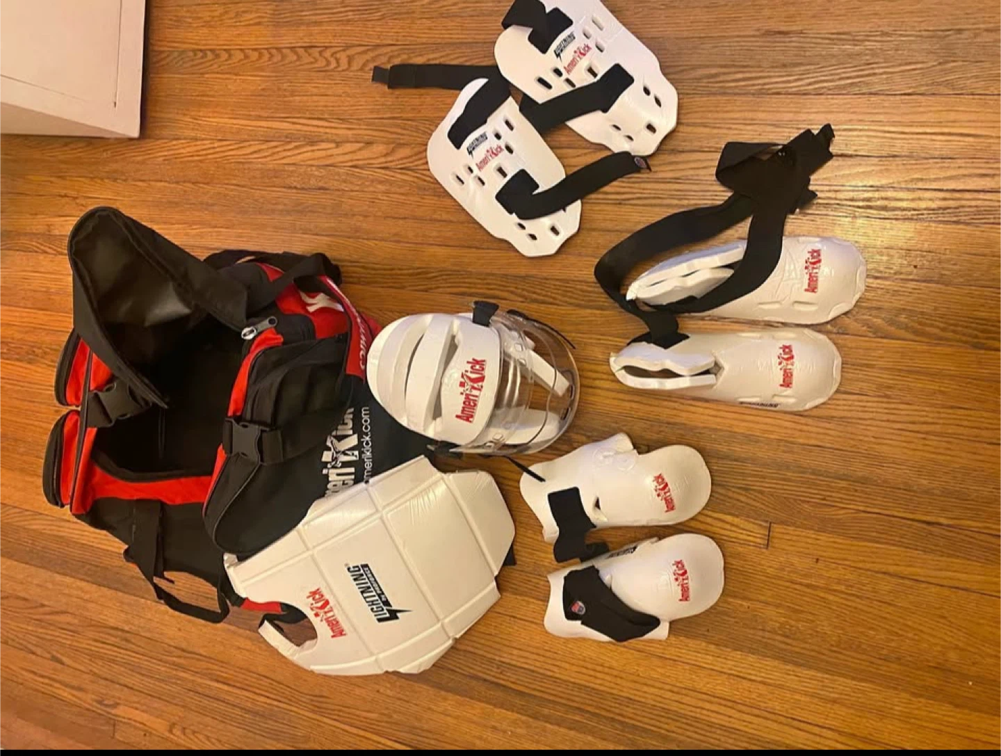 Amerikick Martial Arts Gear Set - photo 2