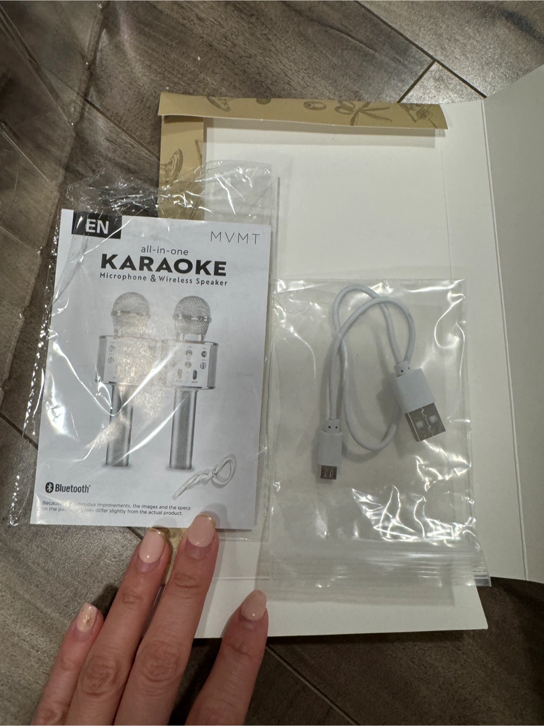 MVMT All-in-One Karaoke Microphone & Wireless Speaker - New! - photo 4