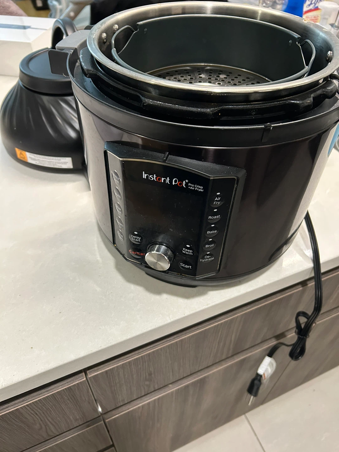 Instant Pot (Pressure+Air Fryer) - photo 2
