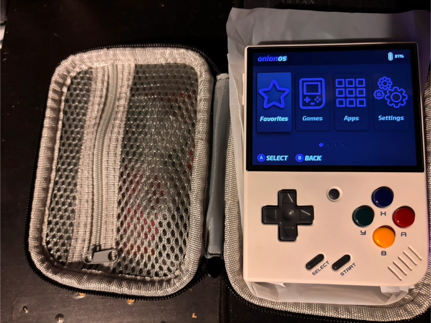 Miyoo Mini Plus Handheld Console with Case - photo 4