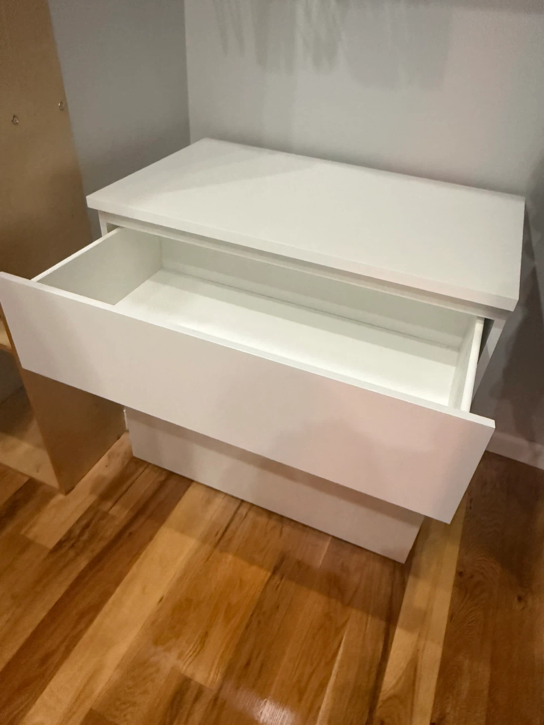 IKEA MALM White 4-Drawer Dresser - photo 2