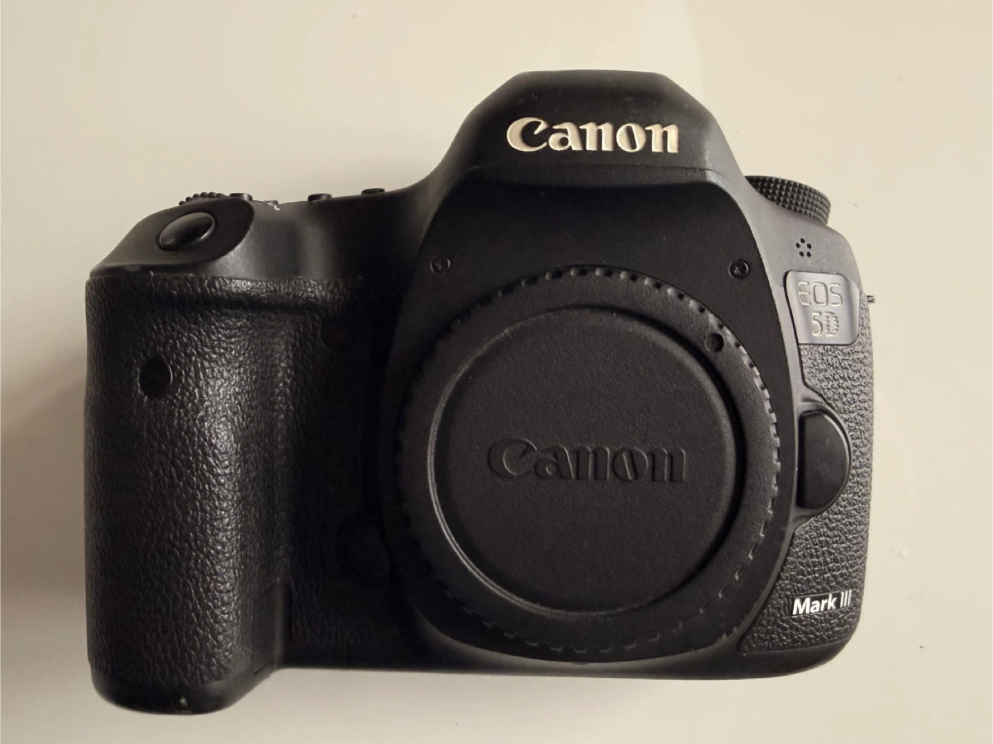 Canon EOS 5D Mark III Camera with Lens & Extras - photo 2