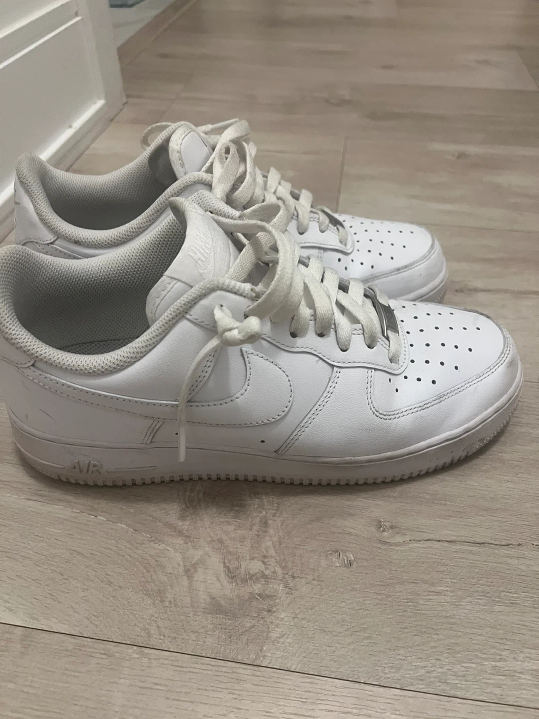 Nike Air Force 1 - Size 8 - photo 2