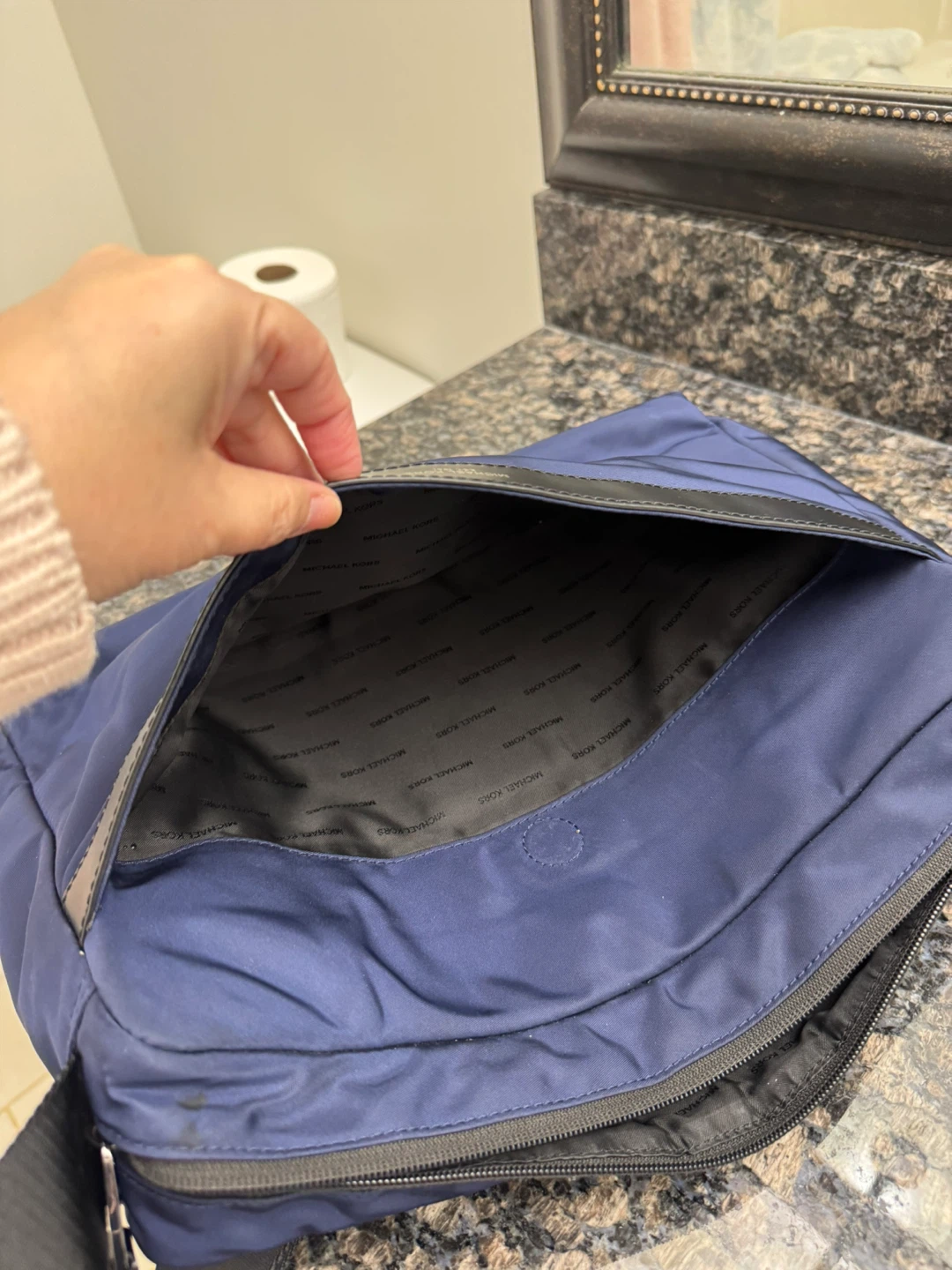 Michael Kors Blue Messenger Bag - photo 4