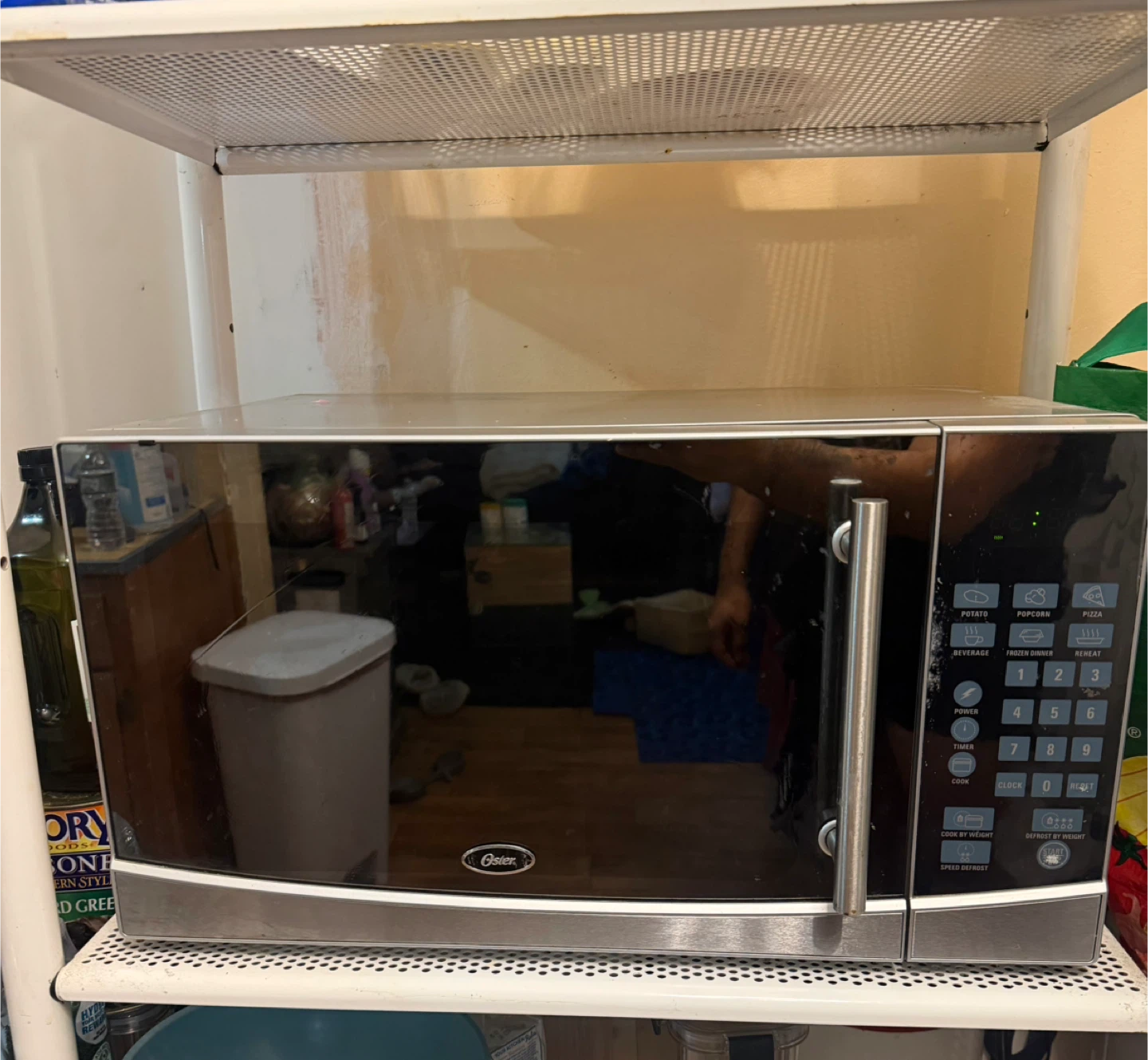 Oster Microwave Oven