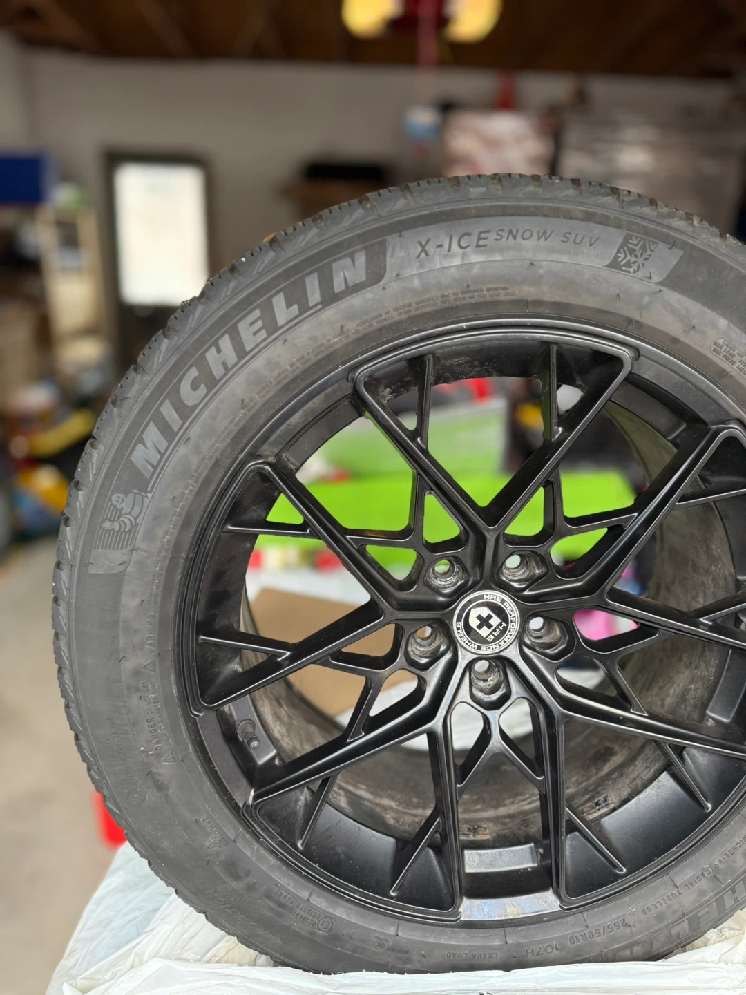 Michelin X-ICE SNOW SUV Tires on HRE Wheels-Mint Condition - photo 2