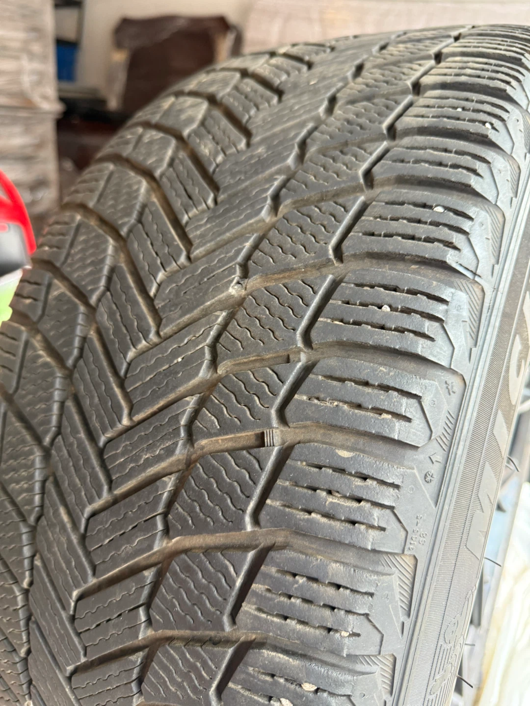 Michelin X-ICE SNOW SUV Tires on HRE Wheels-Mint Condition - photo 4