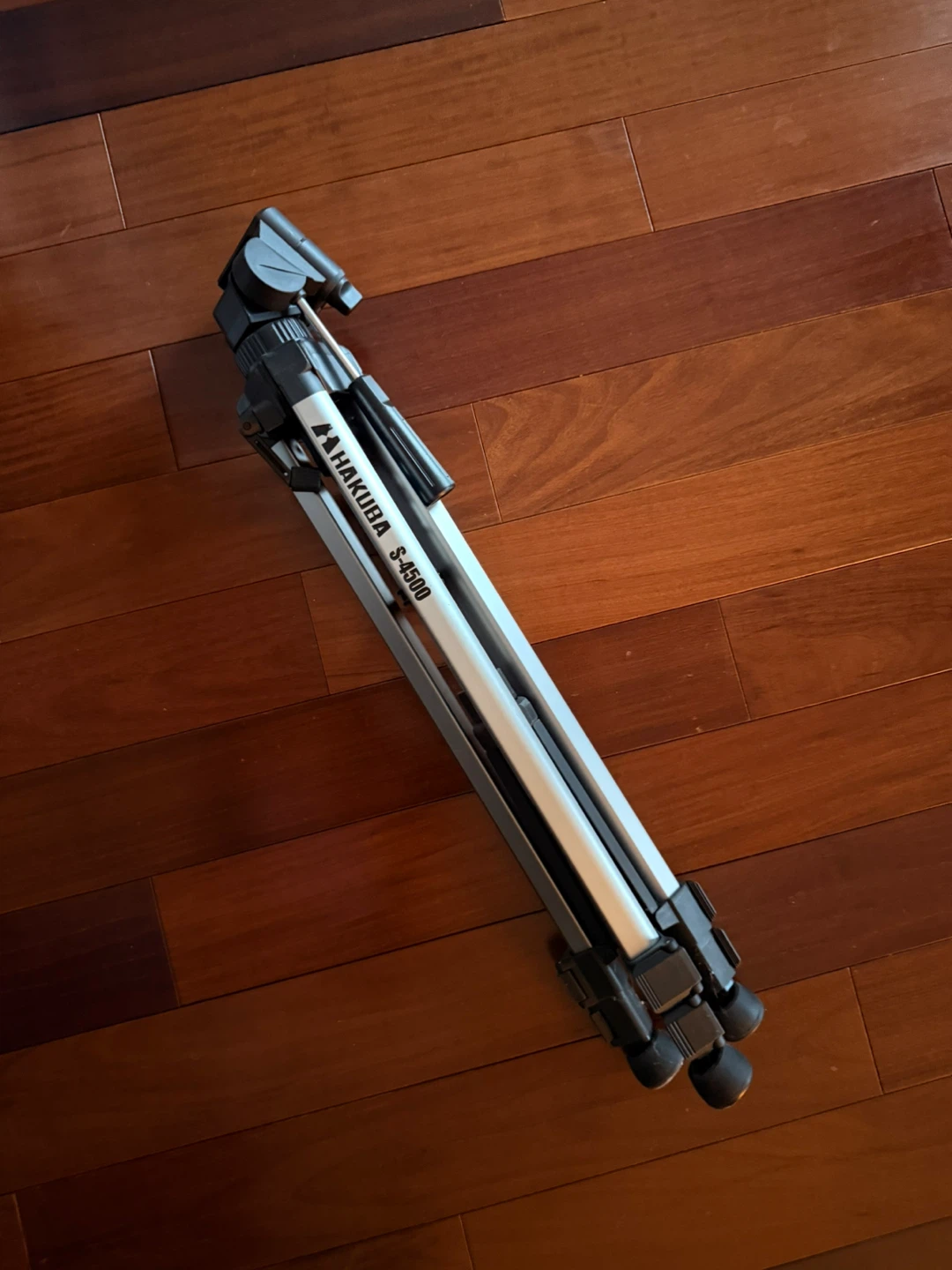 Hakuba S-4500 3-Section Tripod with 3-Way Pan/Tilt Head
